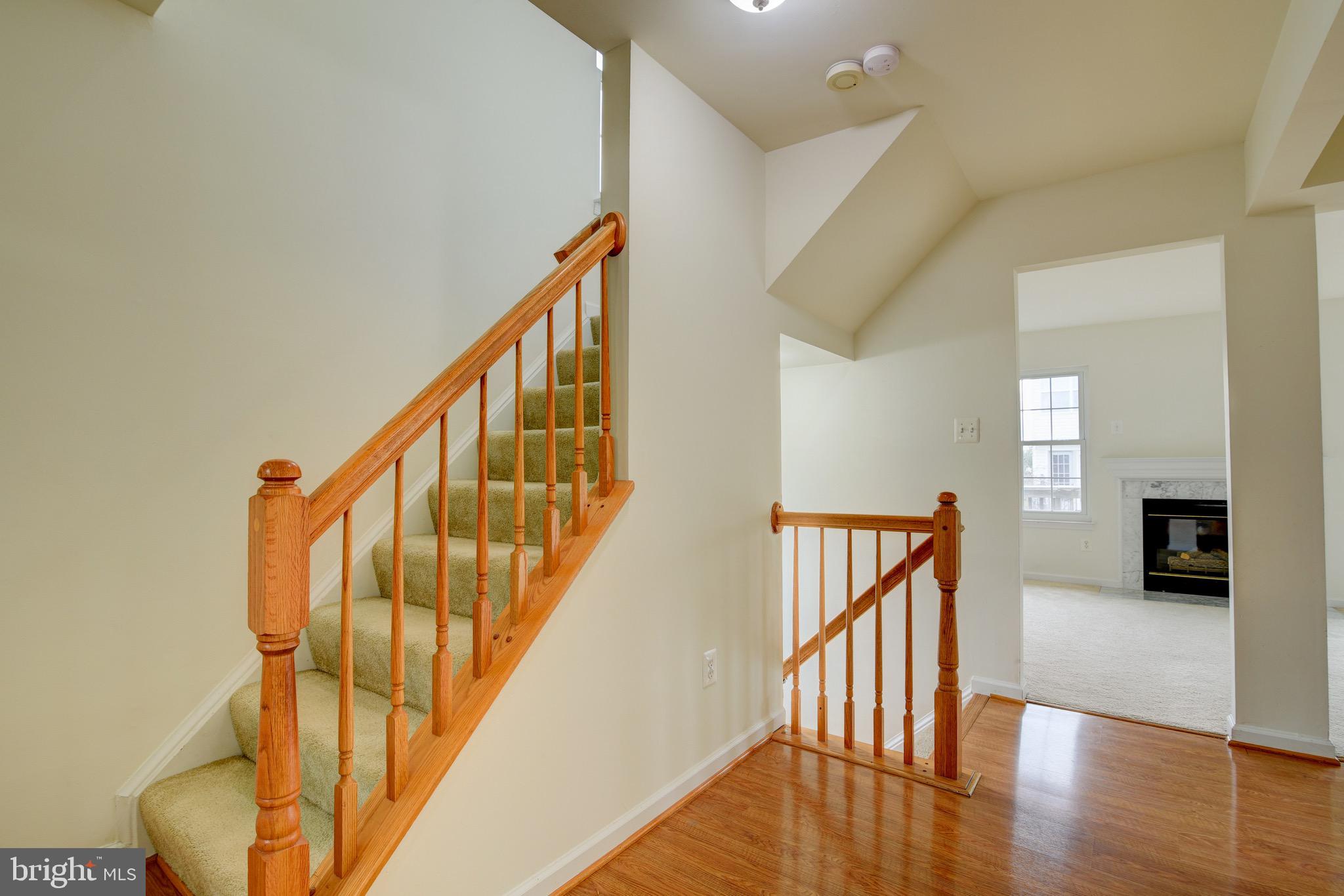 854 VANDERBILT TER SE