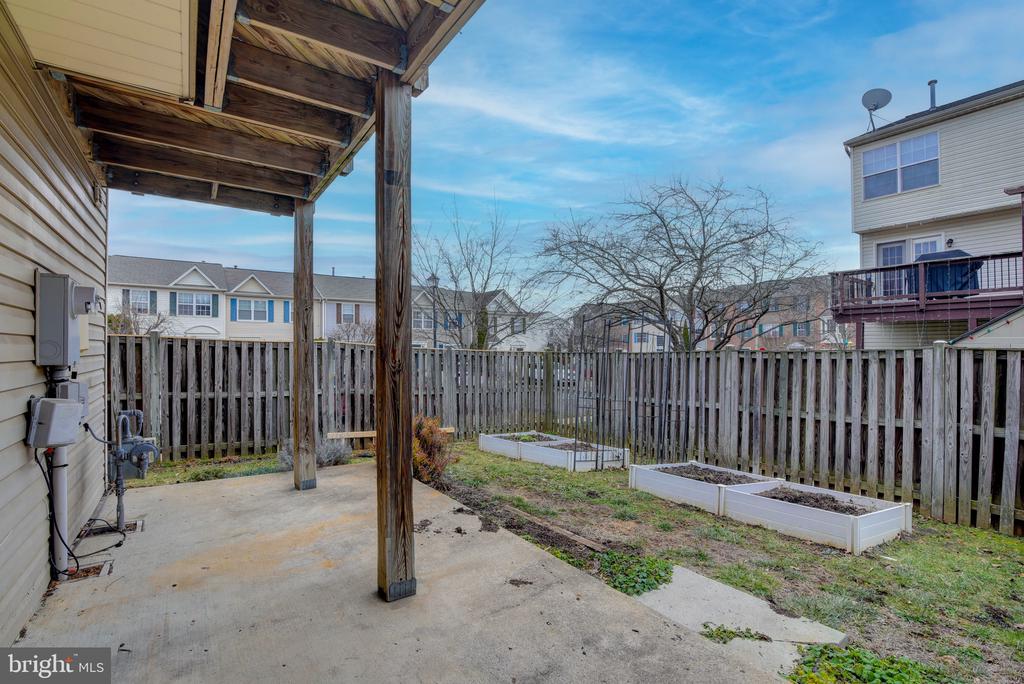 854 VANDERBILT TER SE