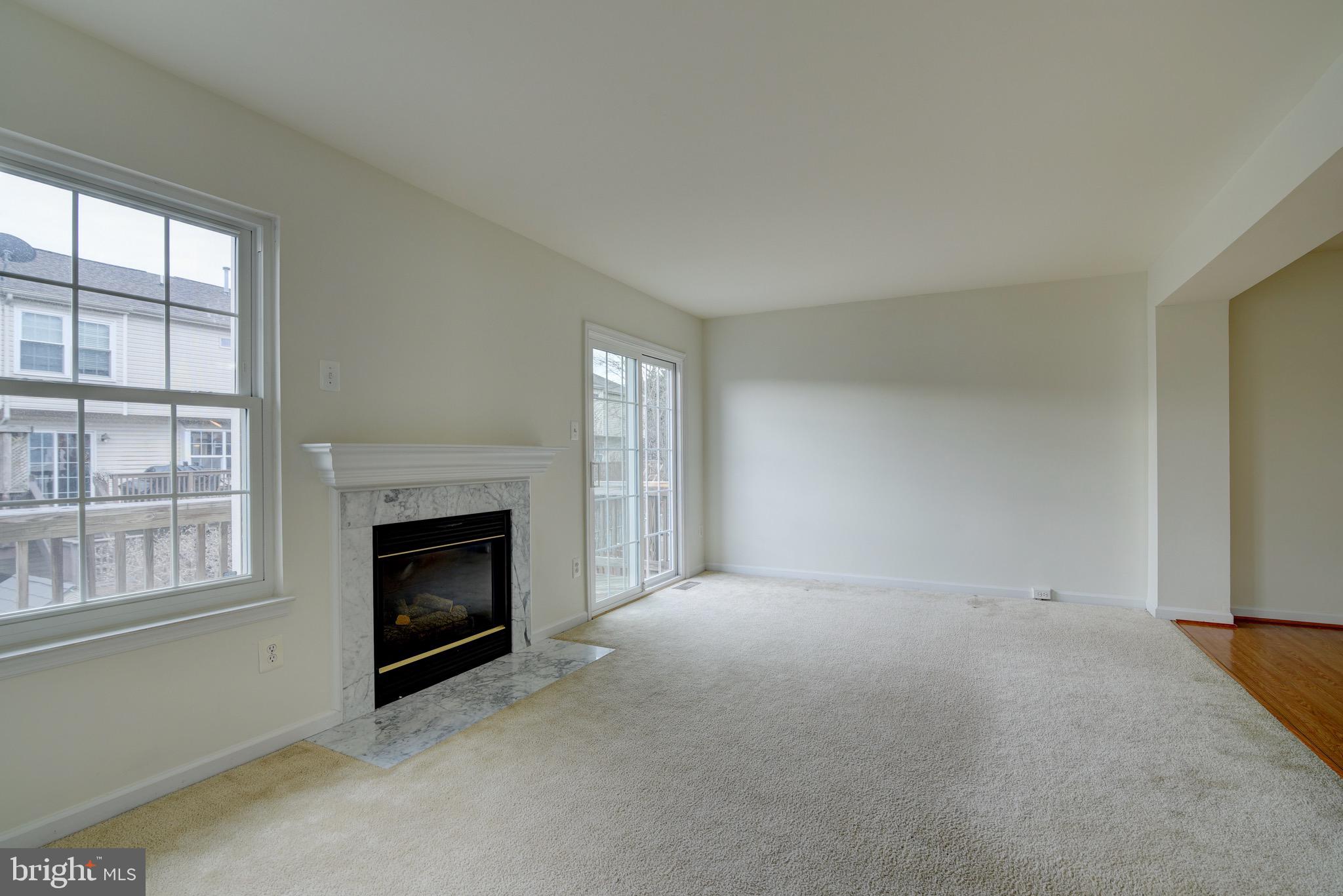 854 VANDERBILT TER SE