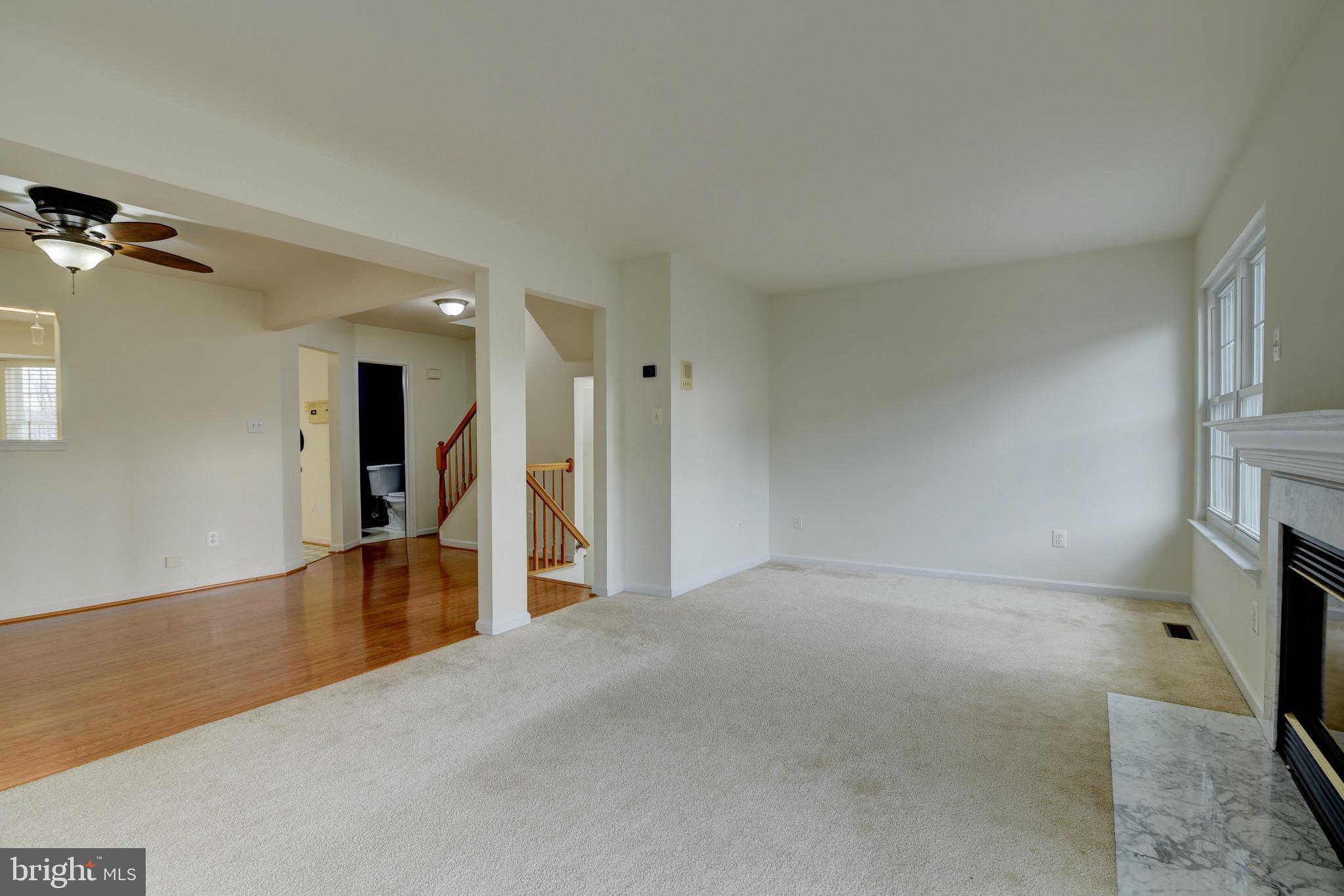854 VANDERBILT TER SE