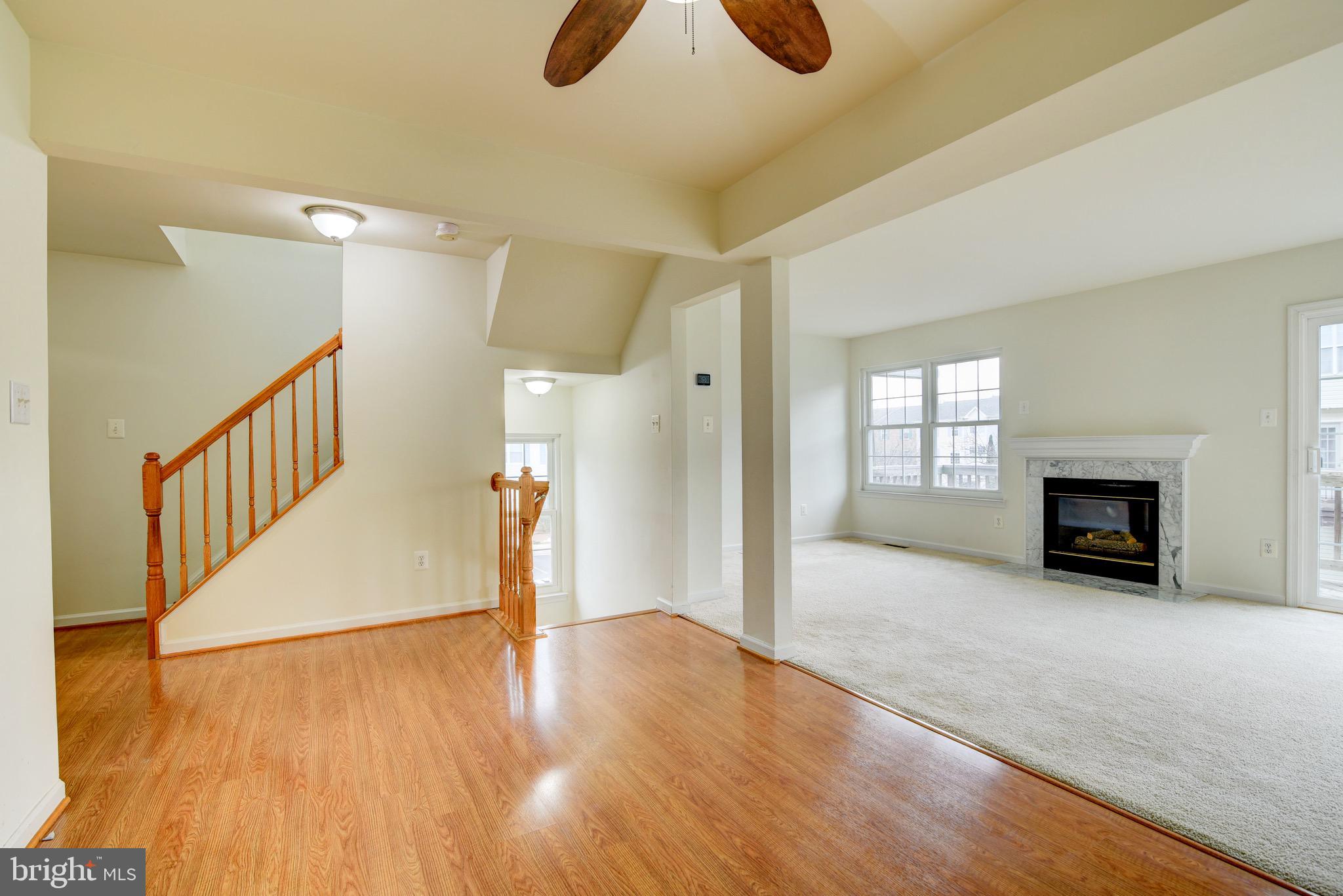 854 VANDERBILT TER SE