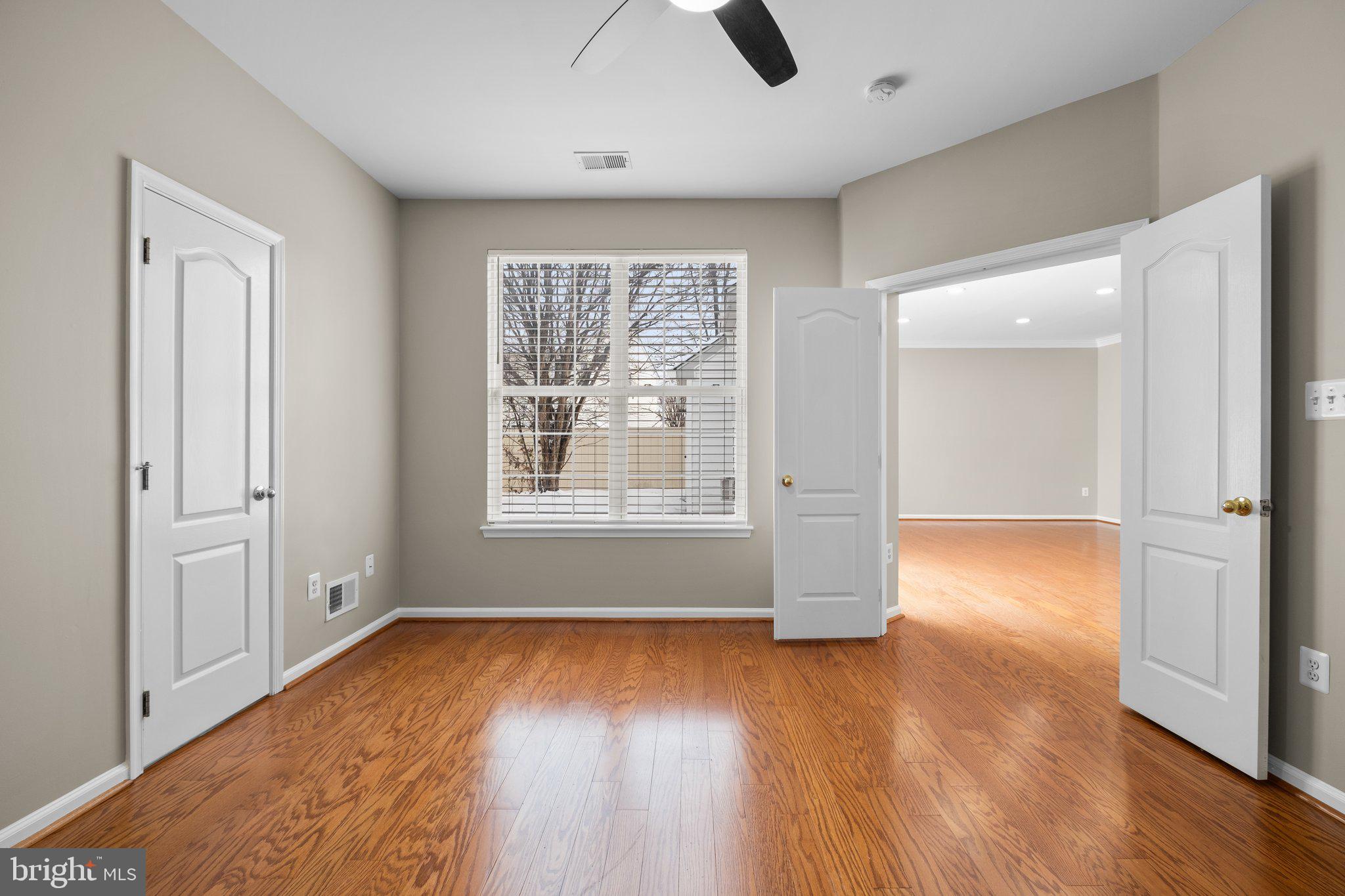 43304 CRAPE MYRTLE TER