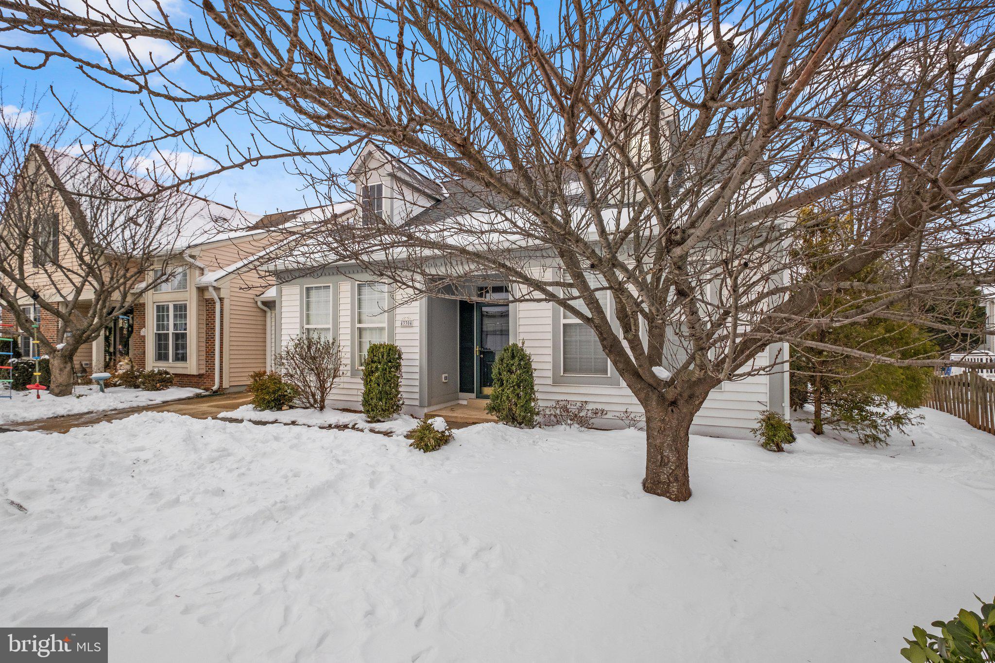 43304 CRAPE MYRTLE TER