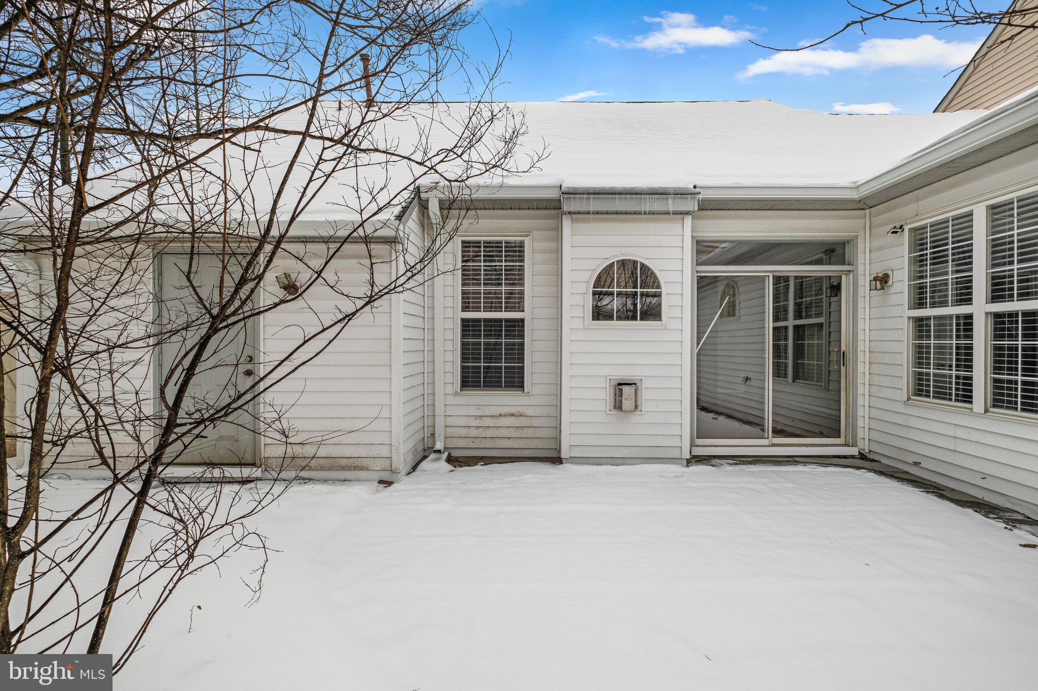 43304 CRAPE MYRTLE TER