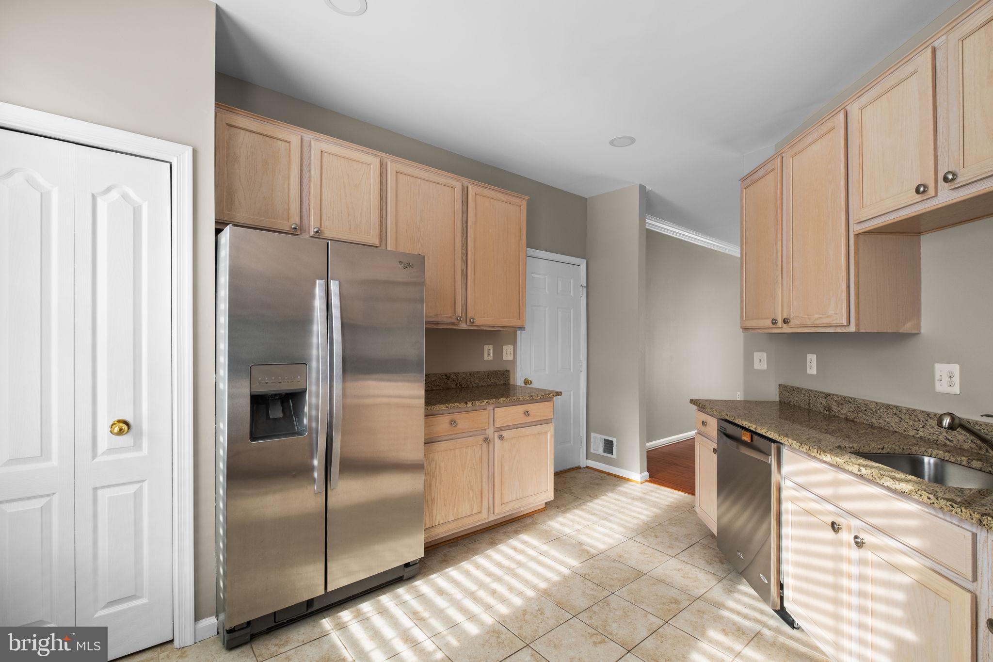 43304 CRAPE MYRTLE TER