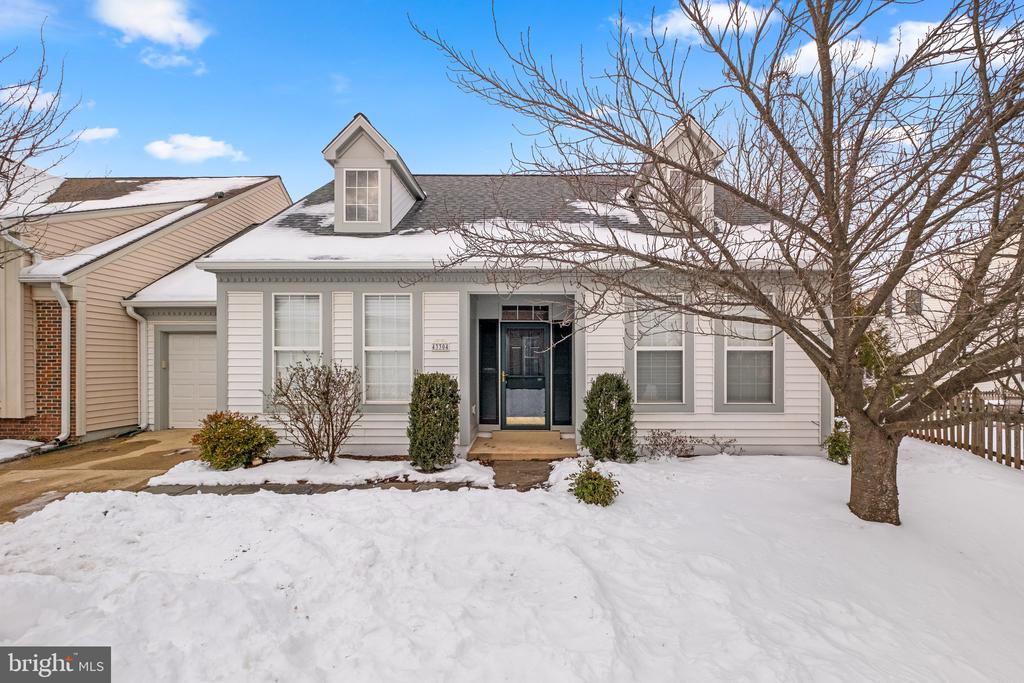 43304 CRAPE MYRTLE TER