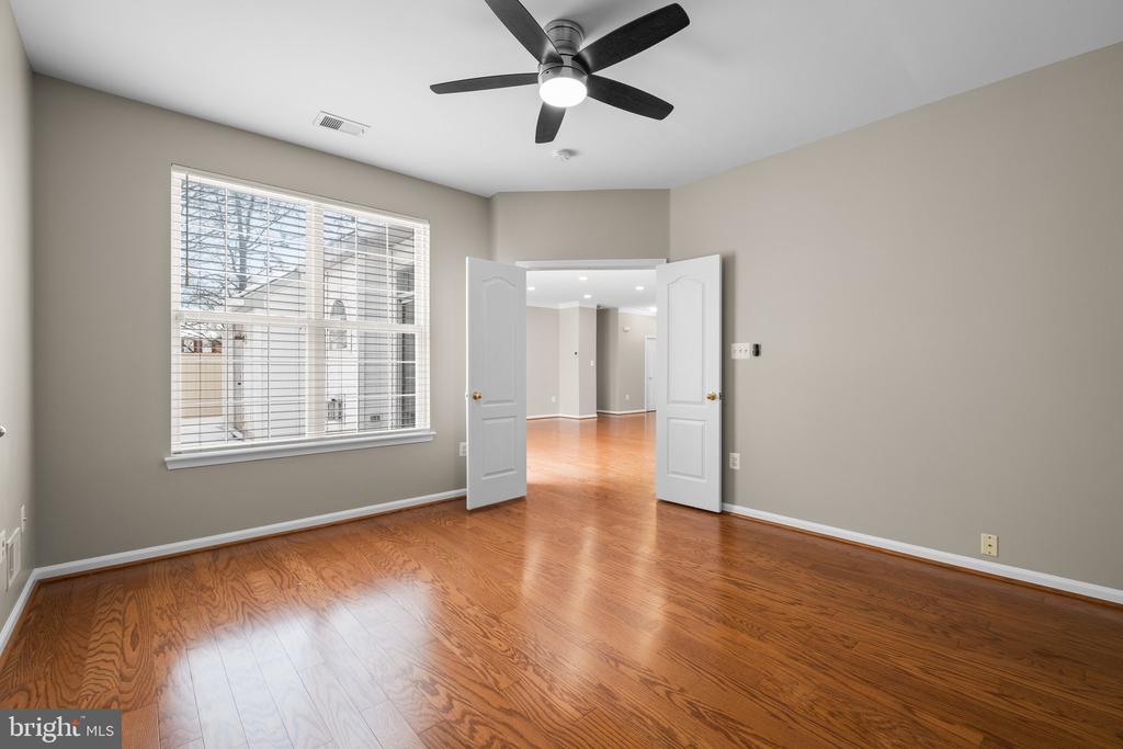 43304 CRAPE MYRTLE TER