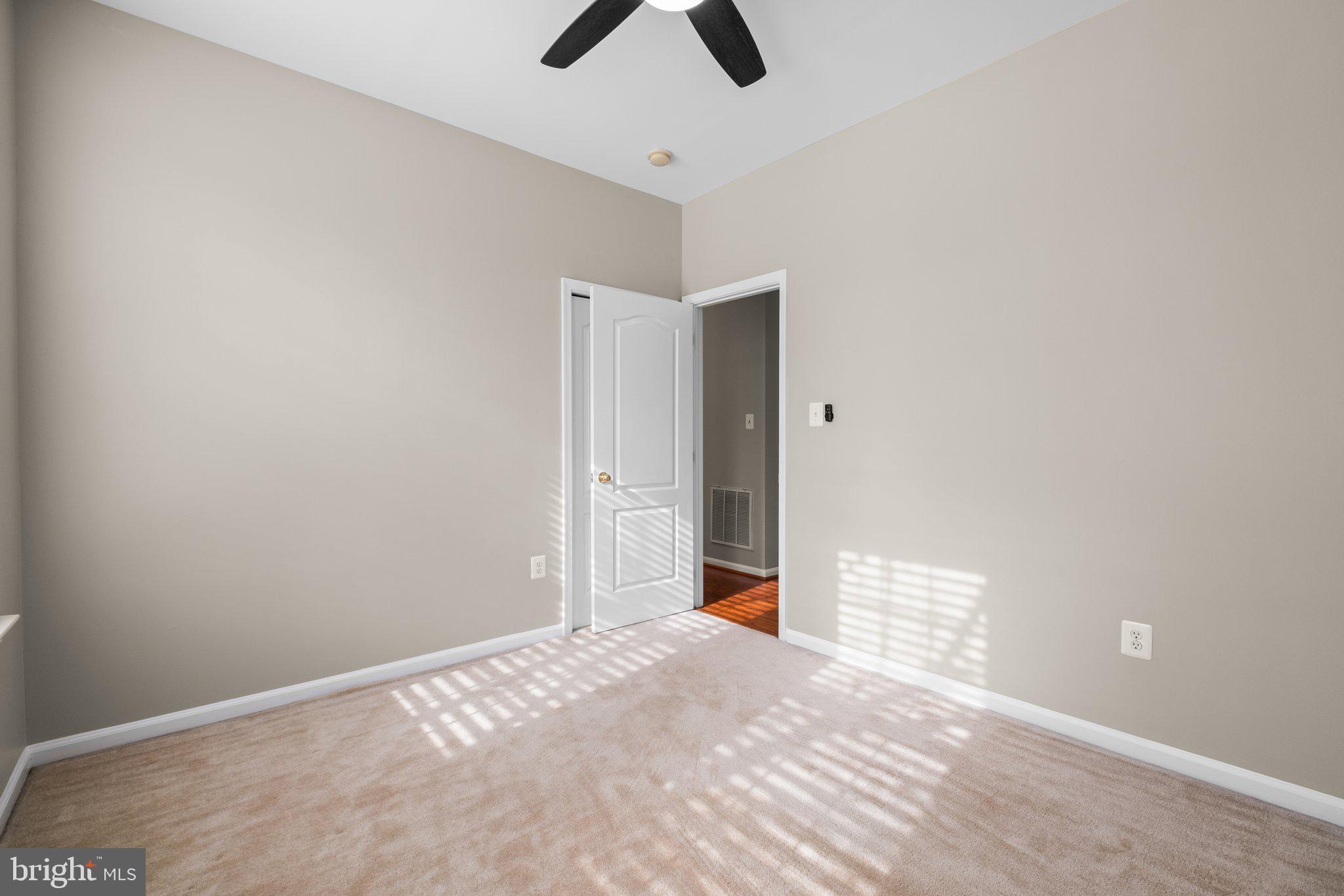 43304 CRAPE MYRTLE TER