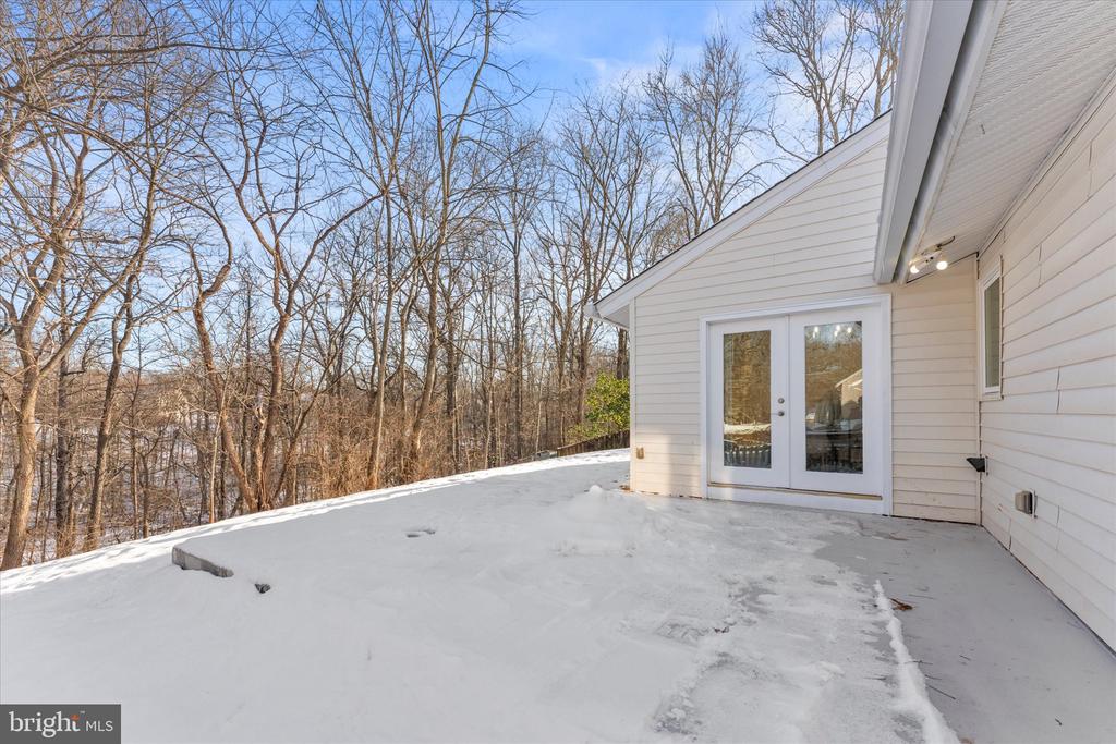 126 E Meadowland Ln