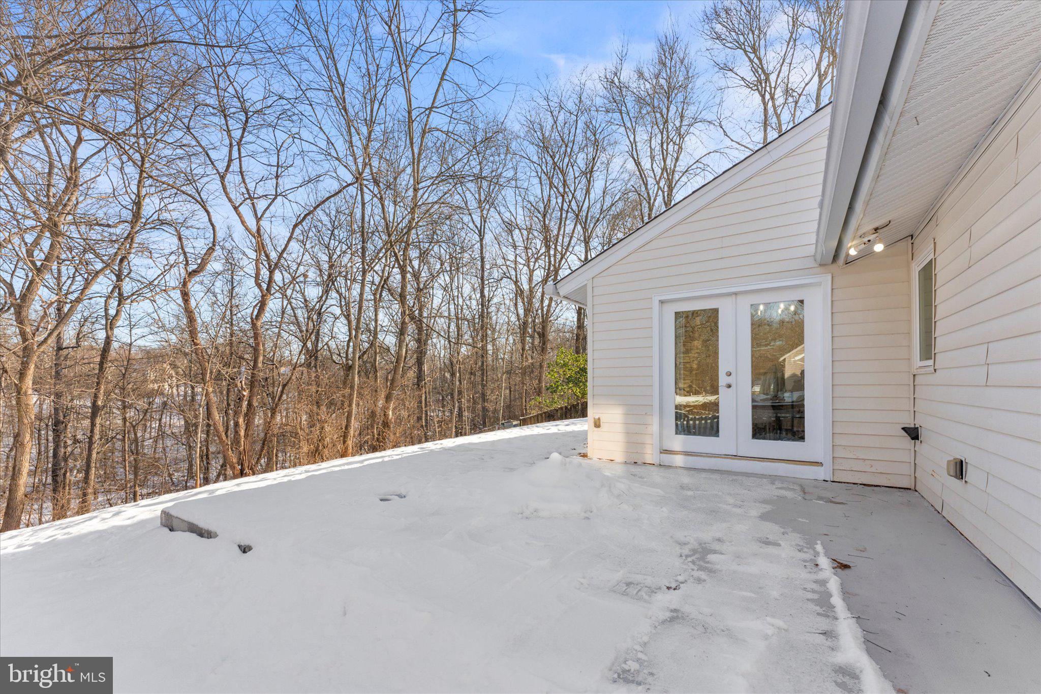 126 E Meadowland Ln