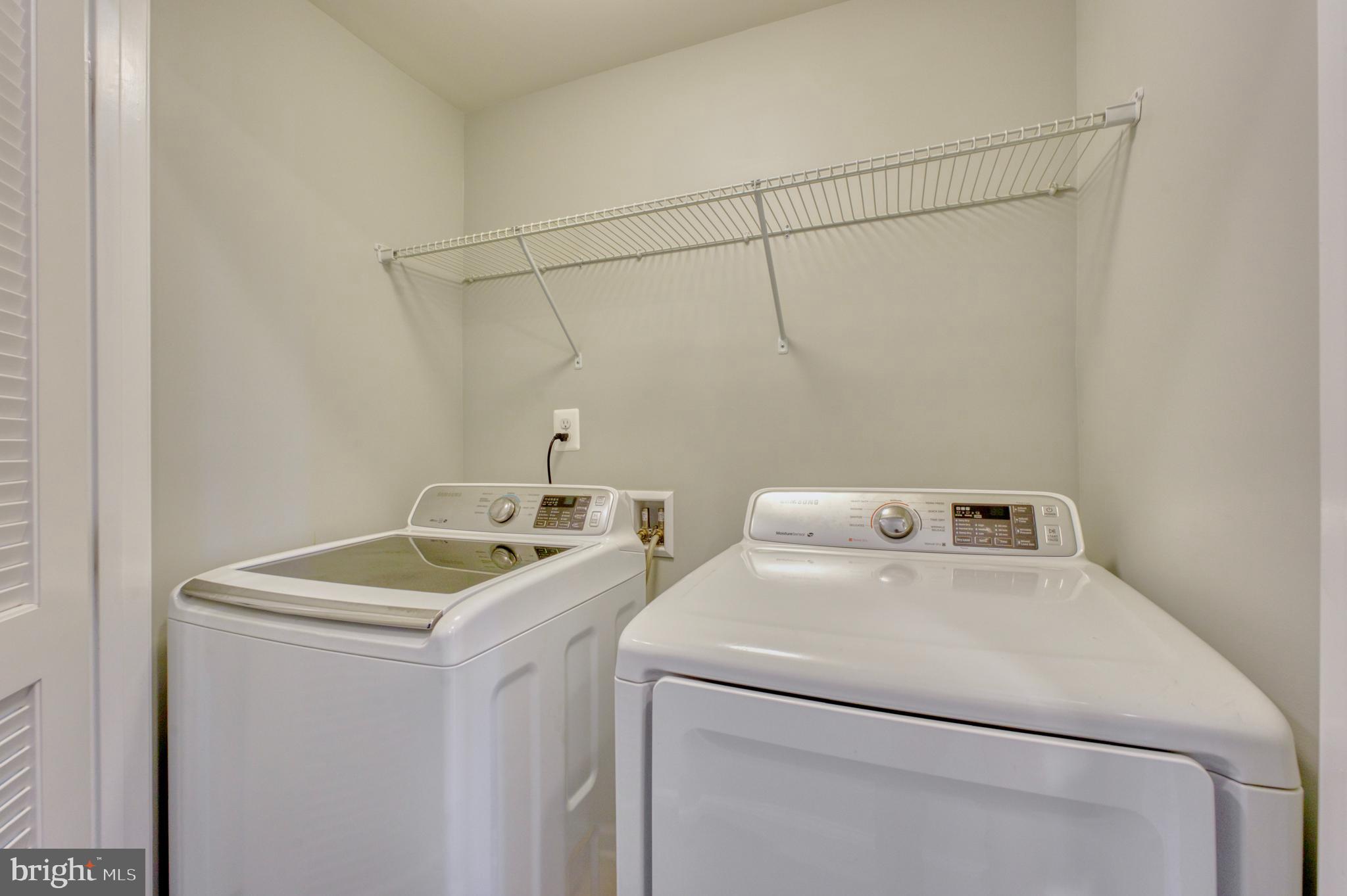 404 Haupt Sq SE