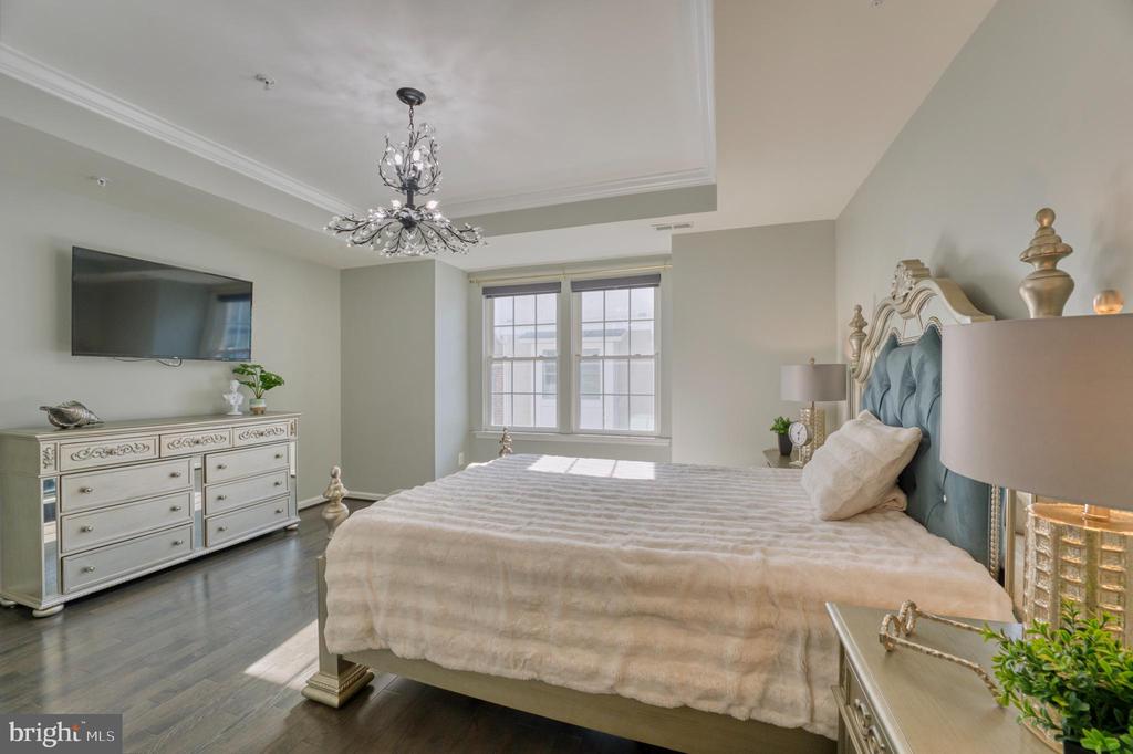 404 Haupt Sq SE