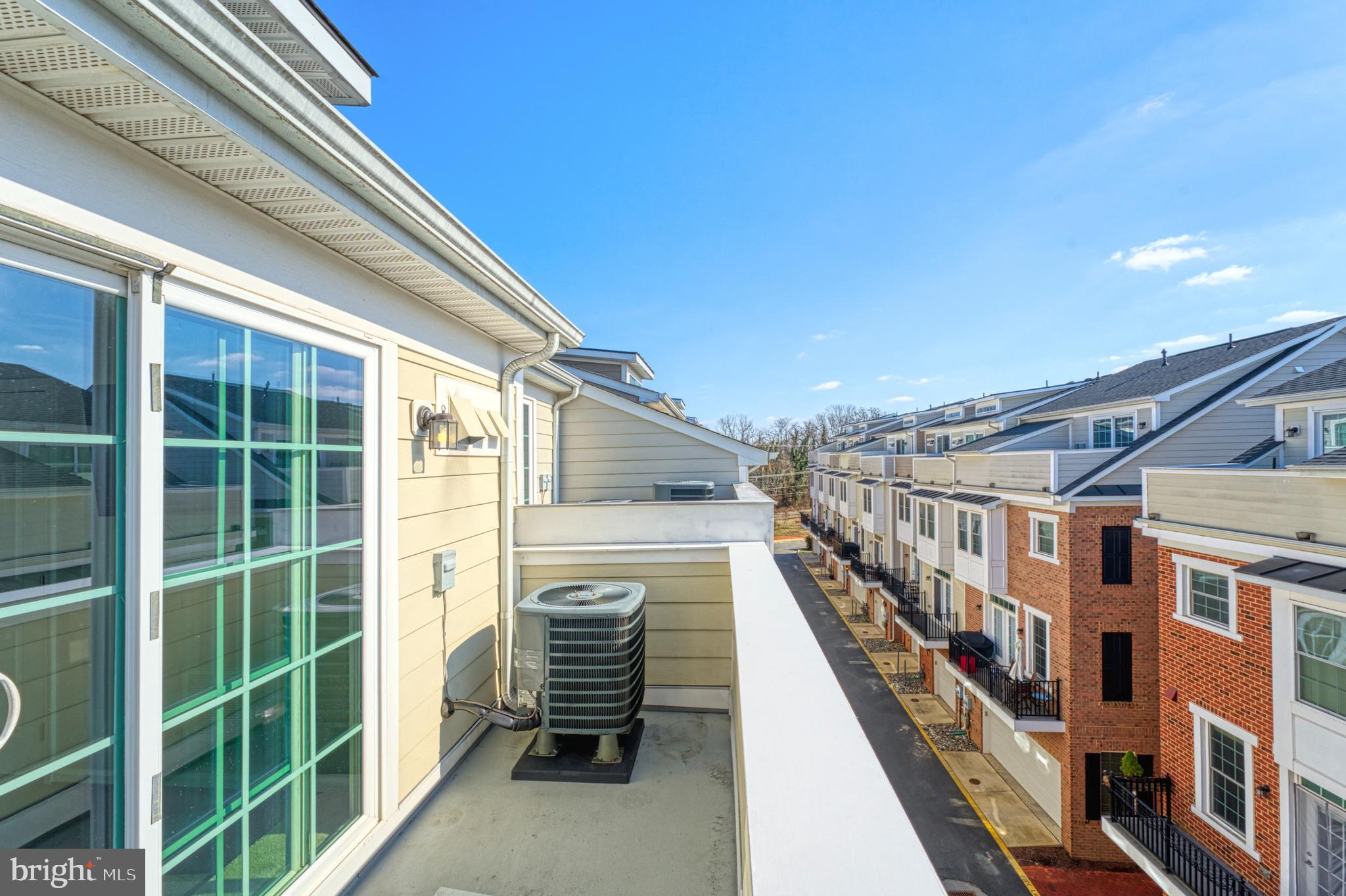404 Haupt Sq SE