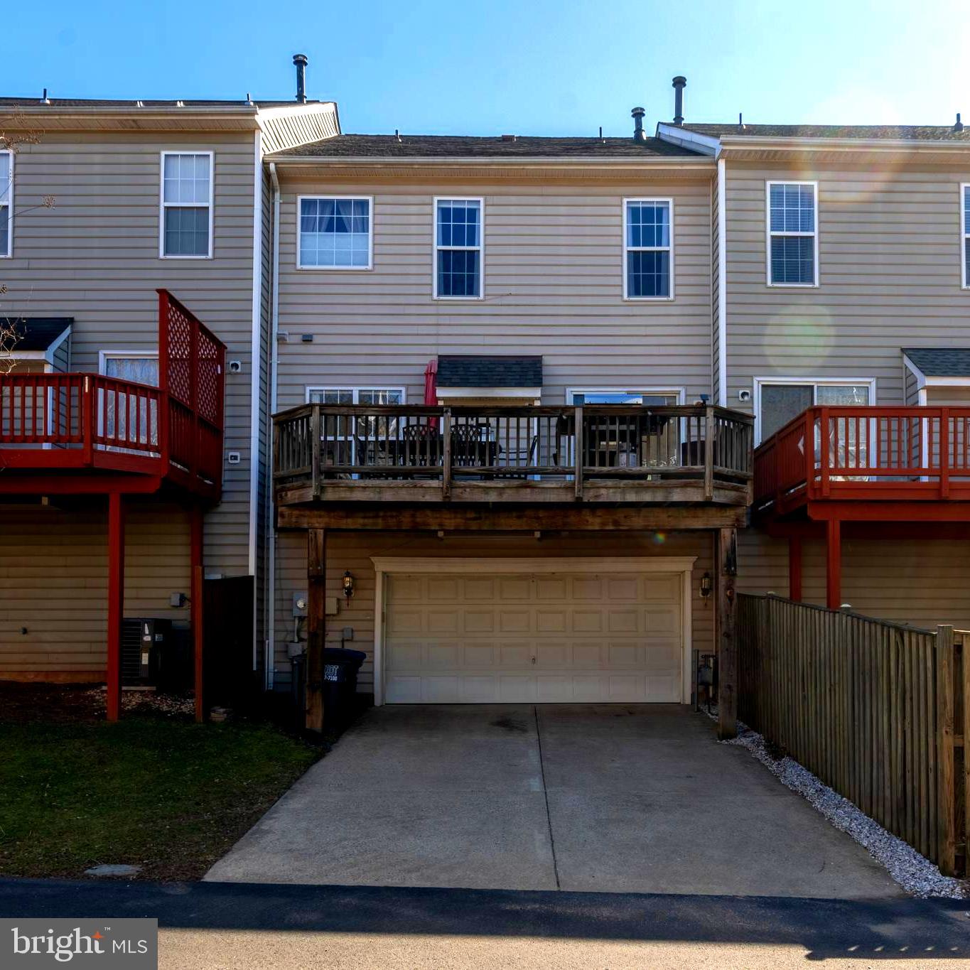 43690 Balmoral Ter