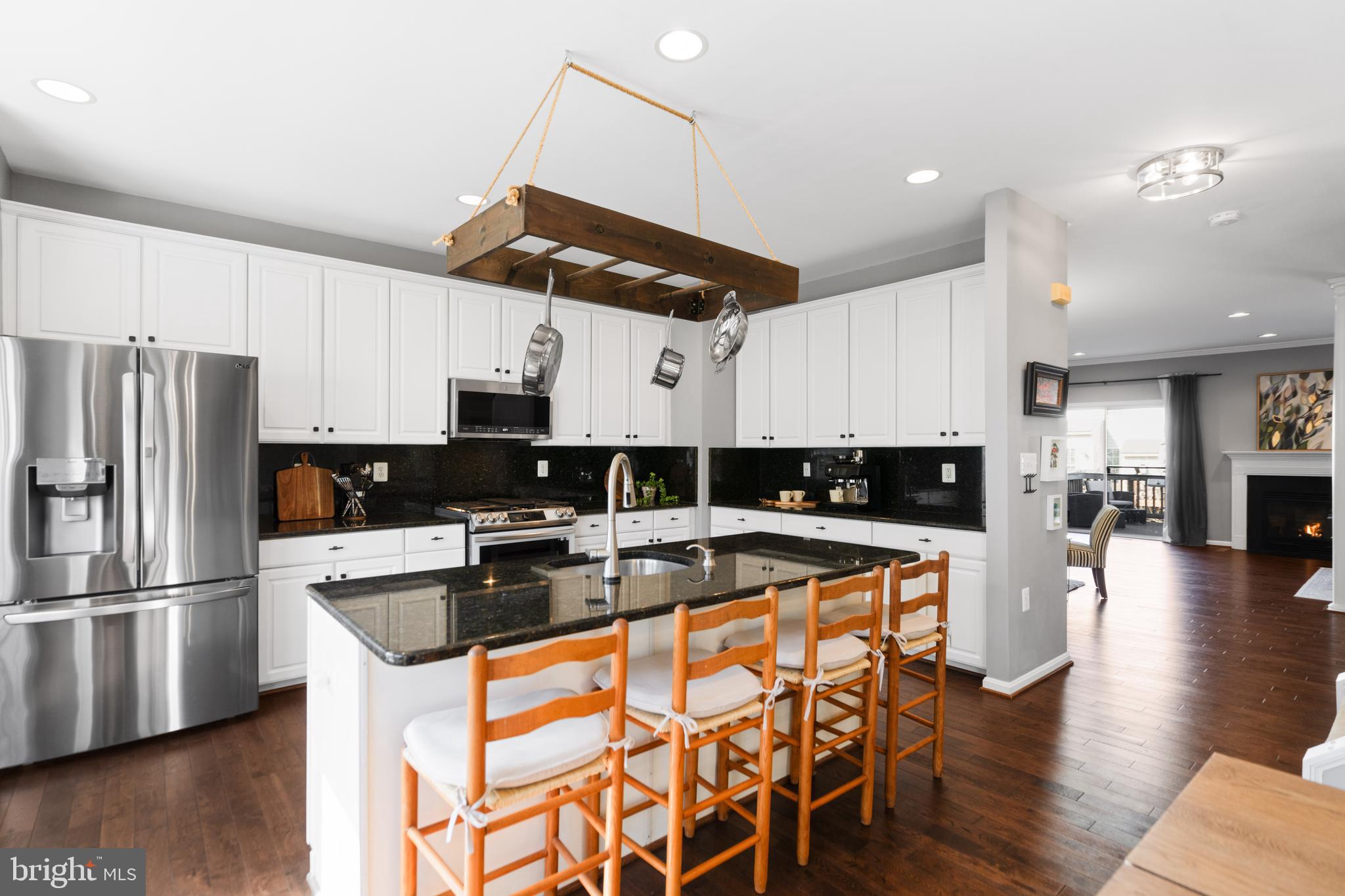 43690 Balmoral Ter