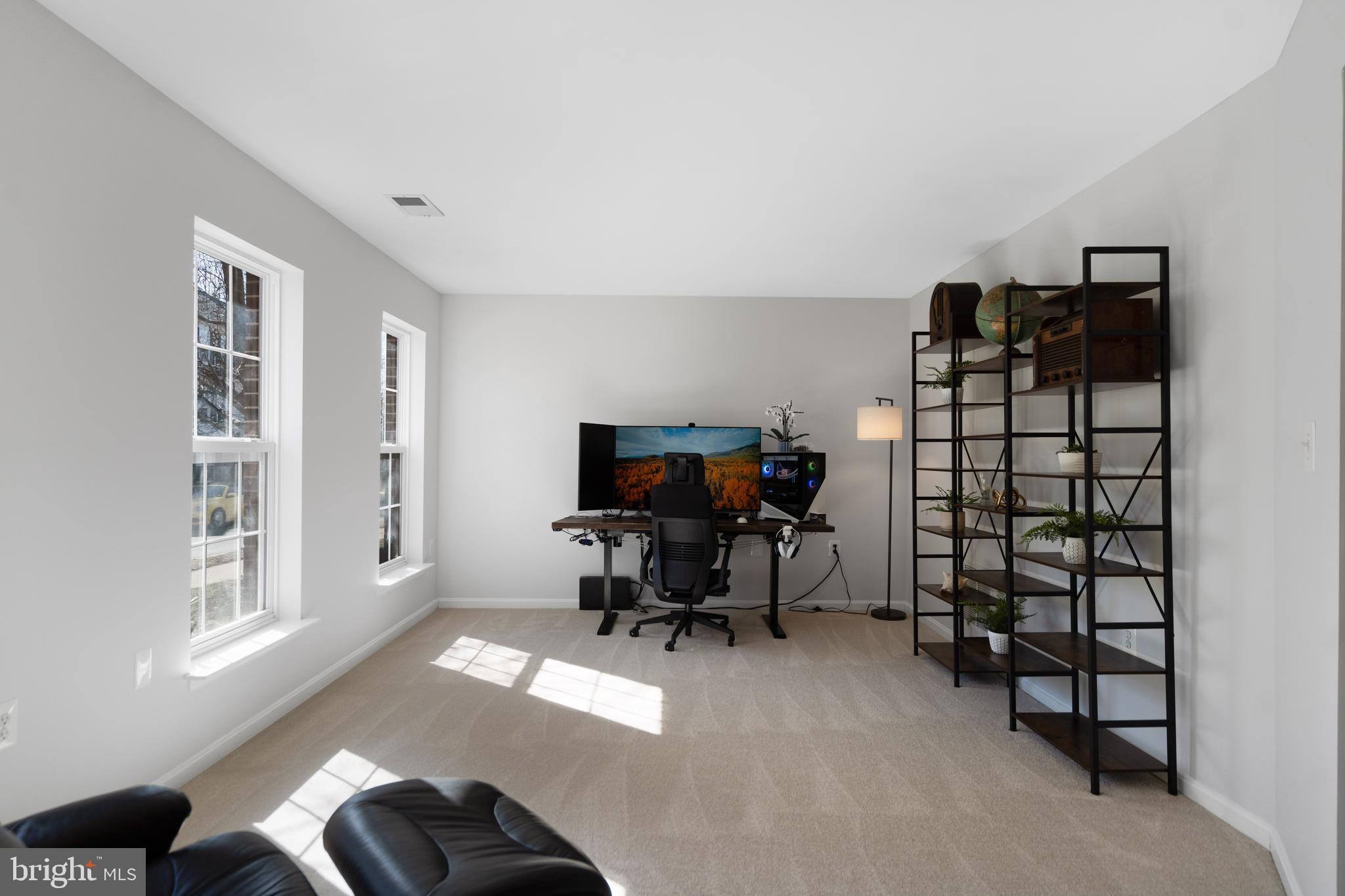 43690 Balmoral Ter