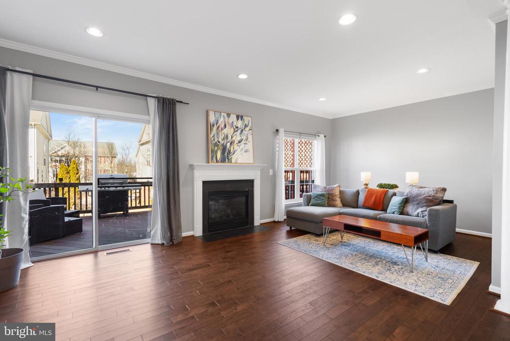 43690 Balmoral Ter