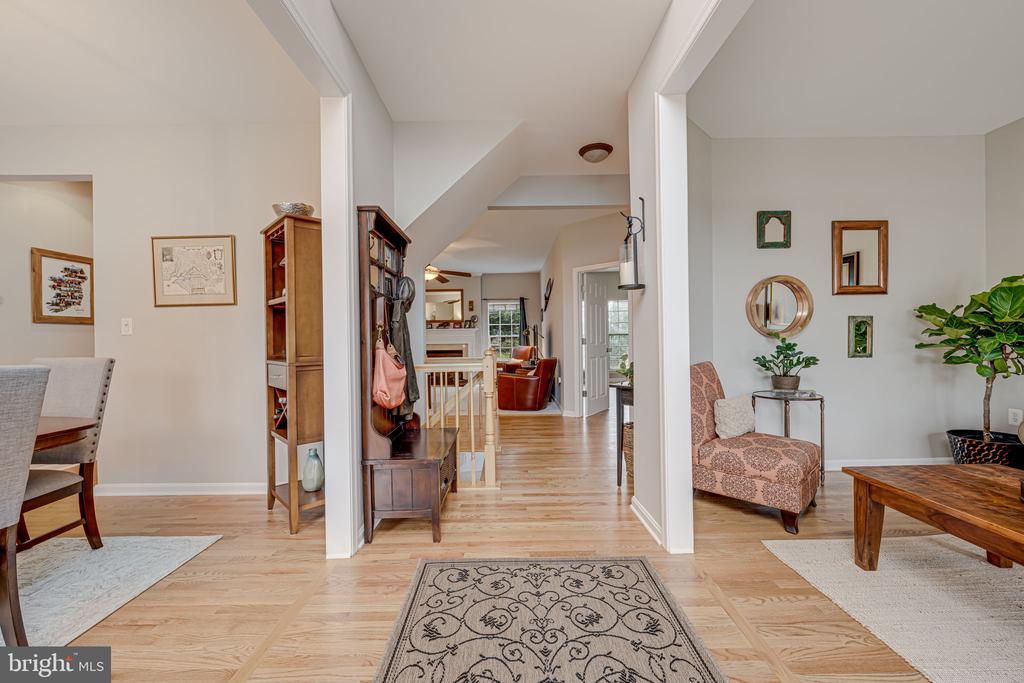 224 E Skyline Dr