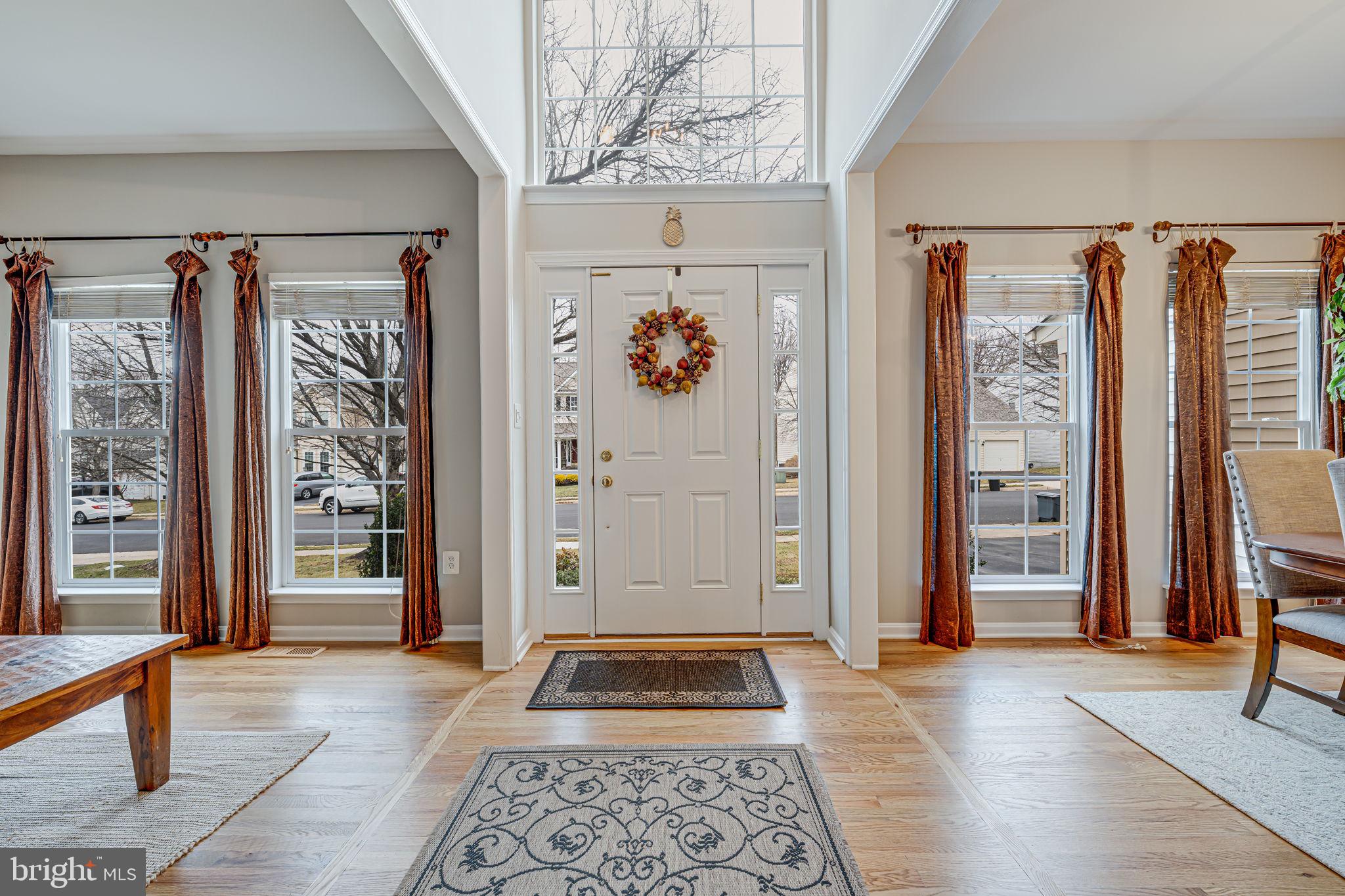 224 E Skyline Dr