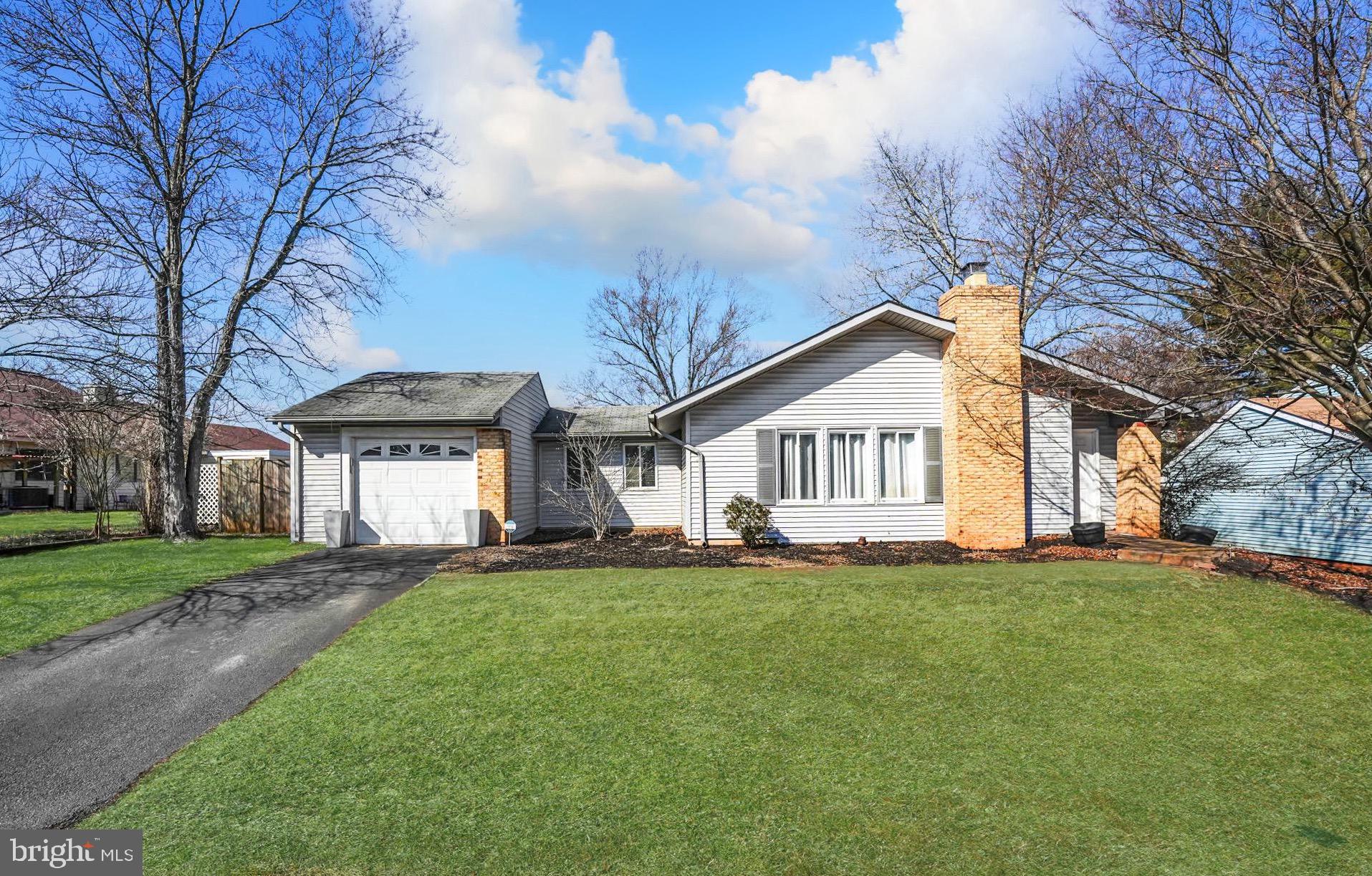 15 WRIGHTWOOD PL
