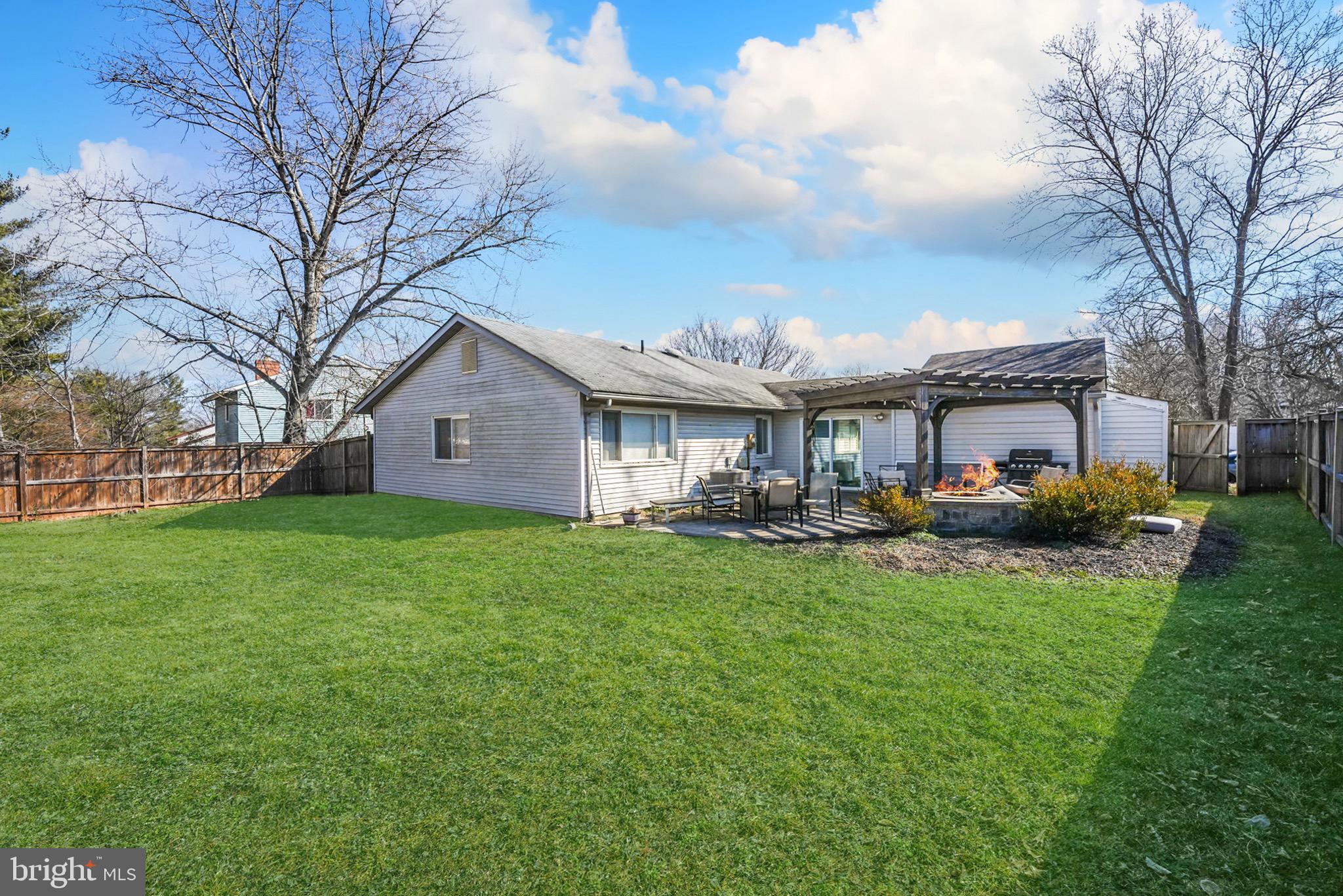 15 WRIGHTWOOD PL