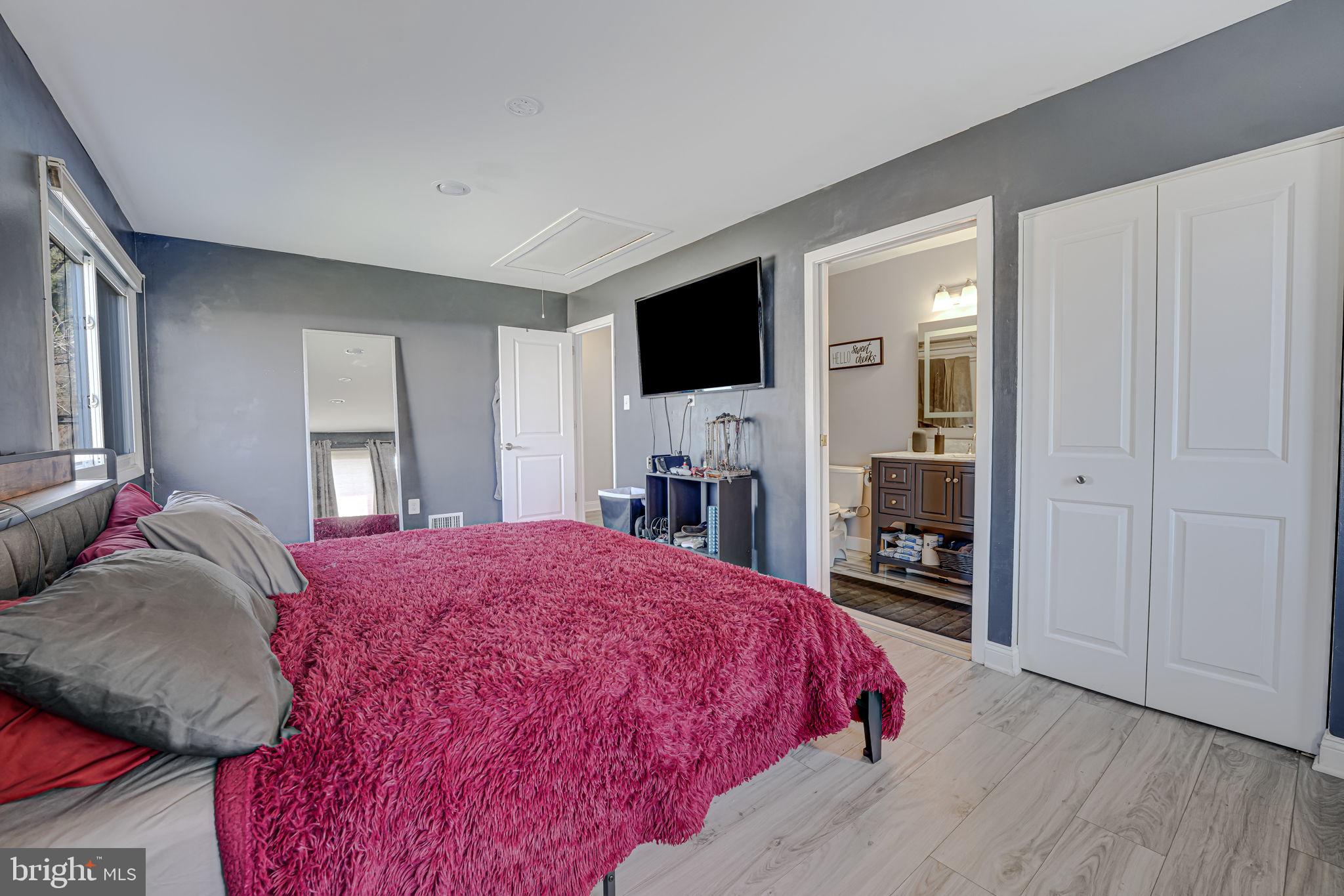 15 WRIGHTWOOD PL