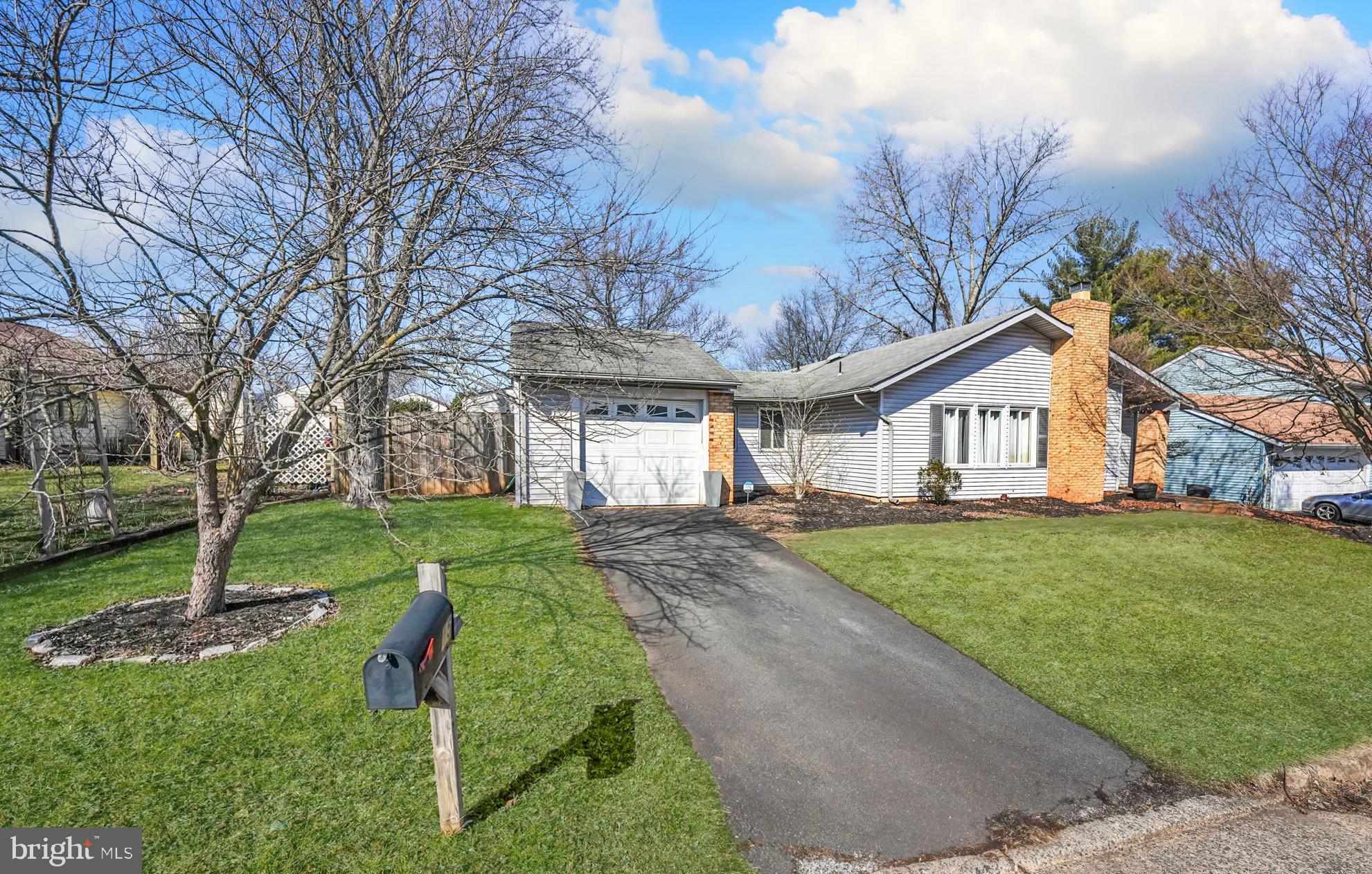 15 WRIGHTWOOD PL