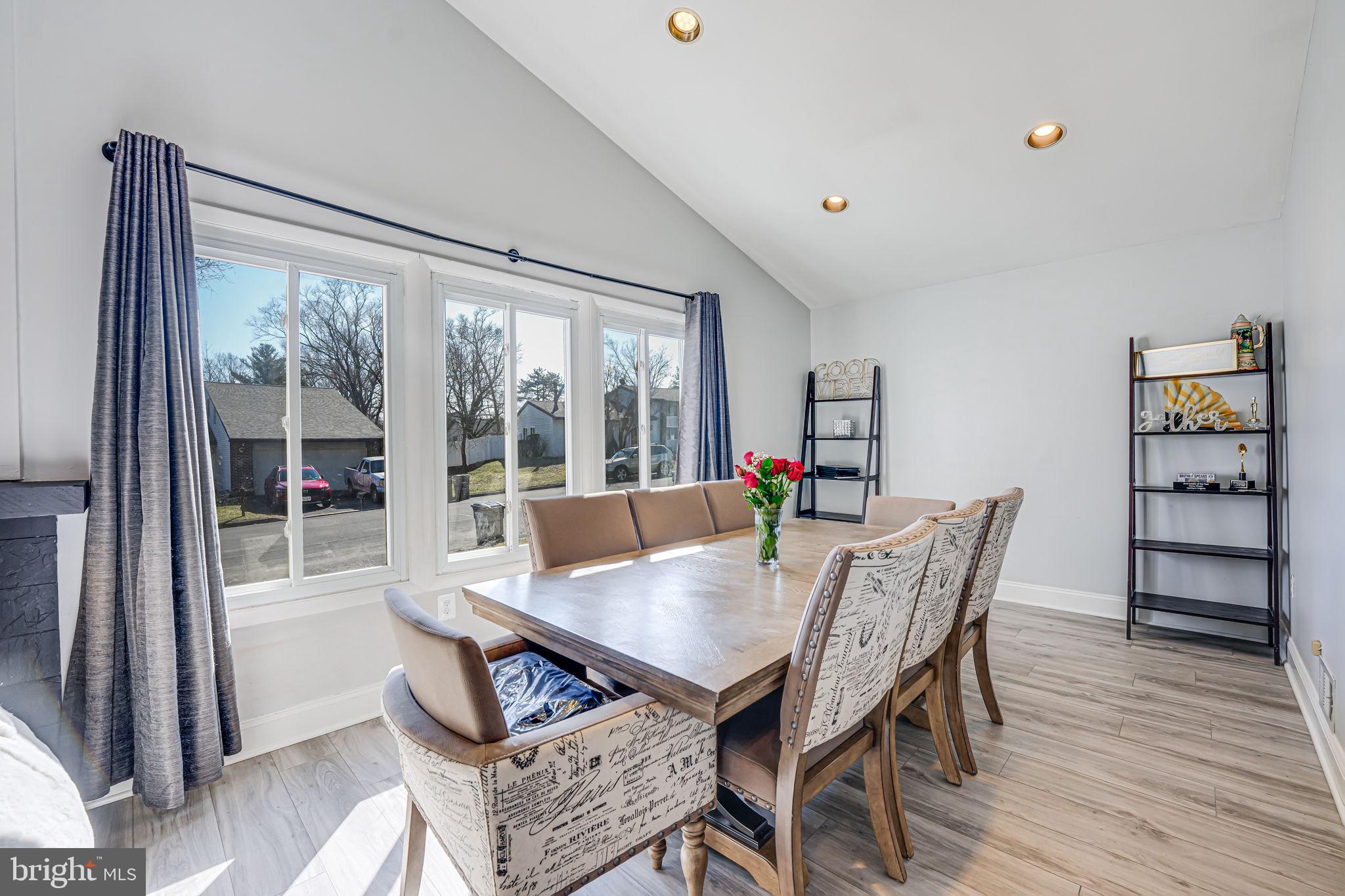 15 WRIGHTWOOD PL