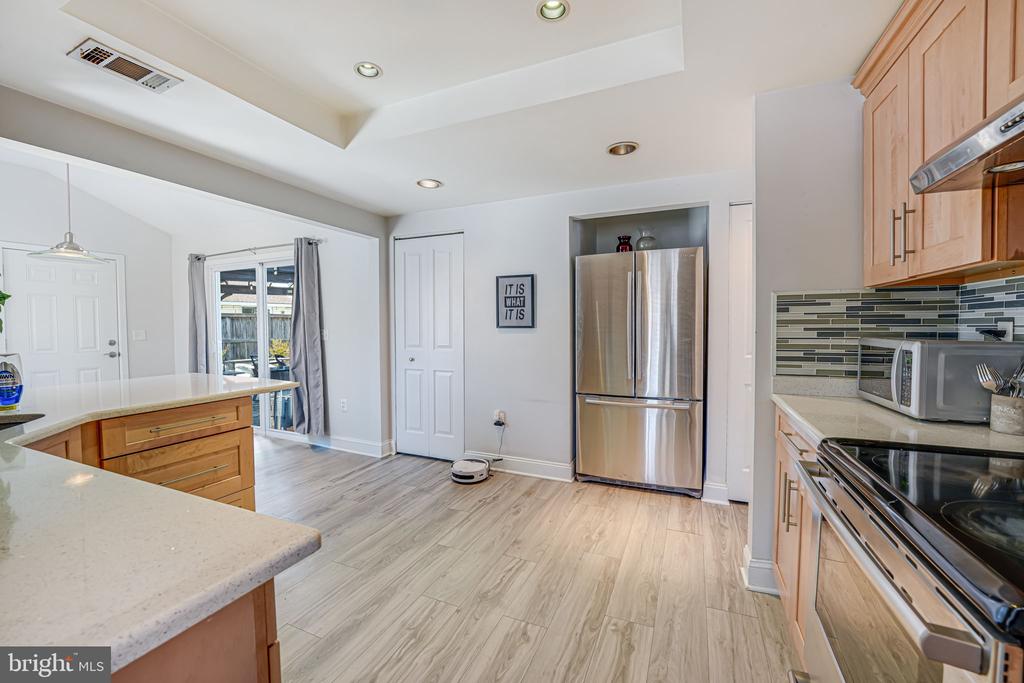 15 WRIGHTWOOD PL