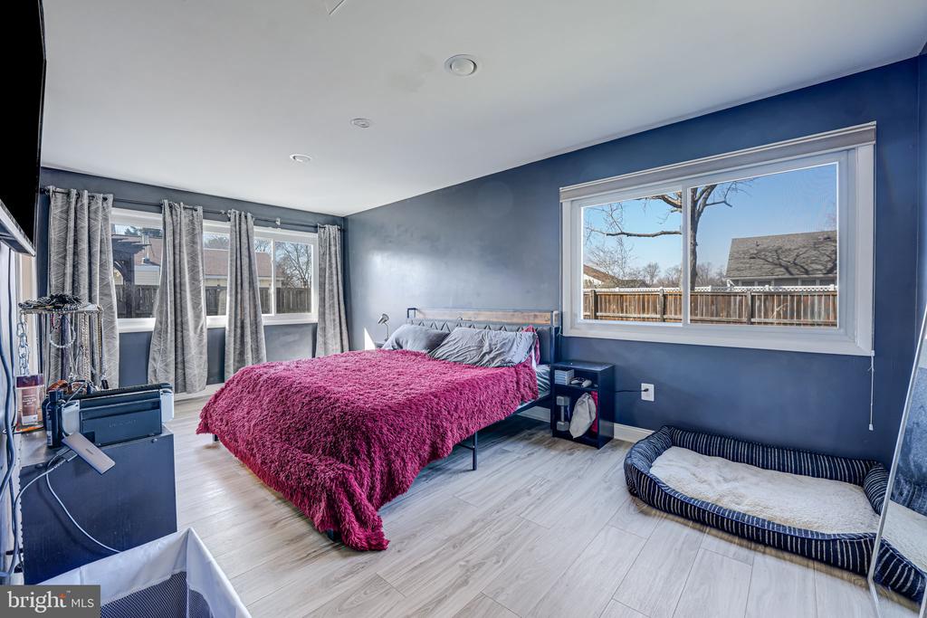 15 WRIGHTWOOD PL
