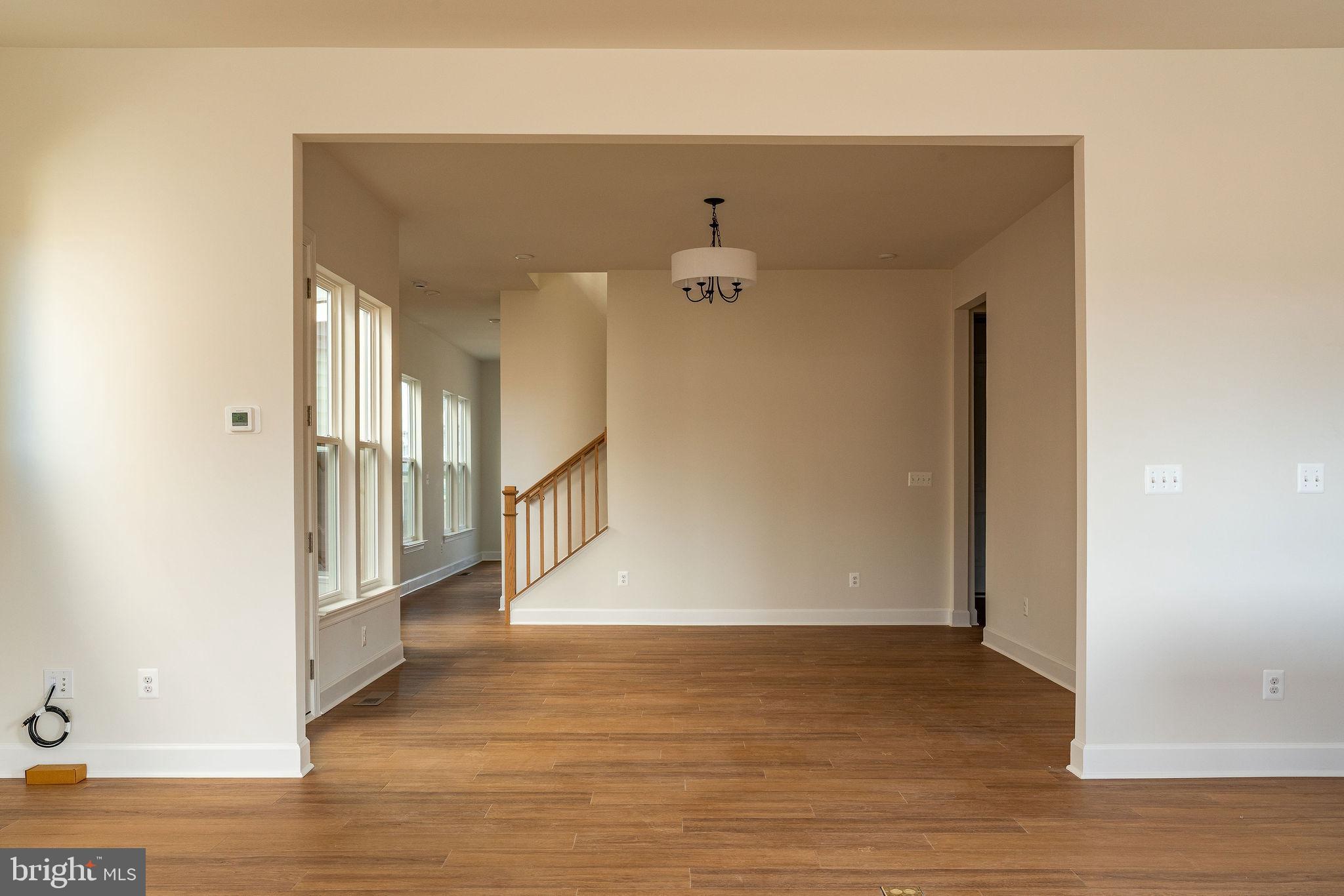 43124 Greeley Sq