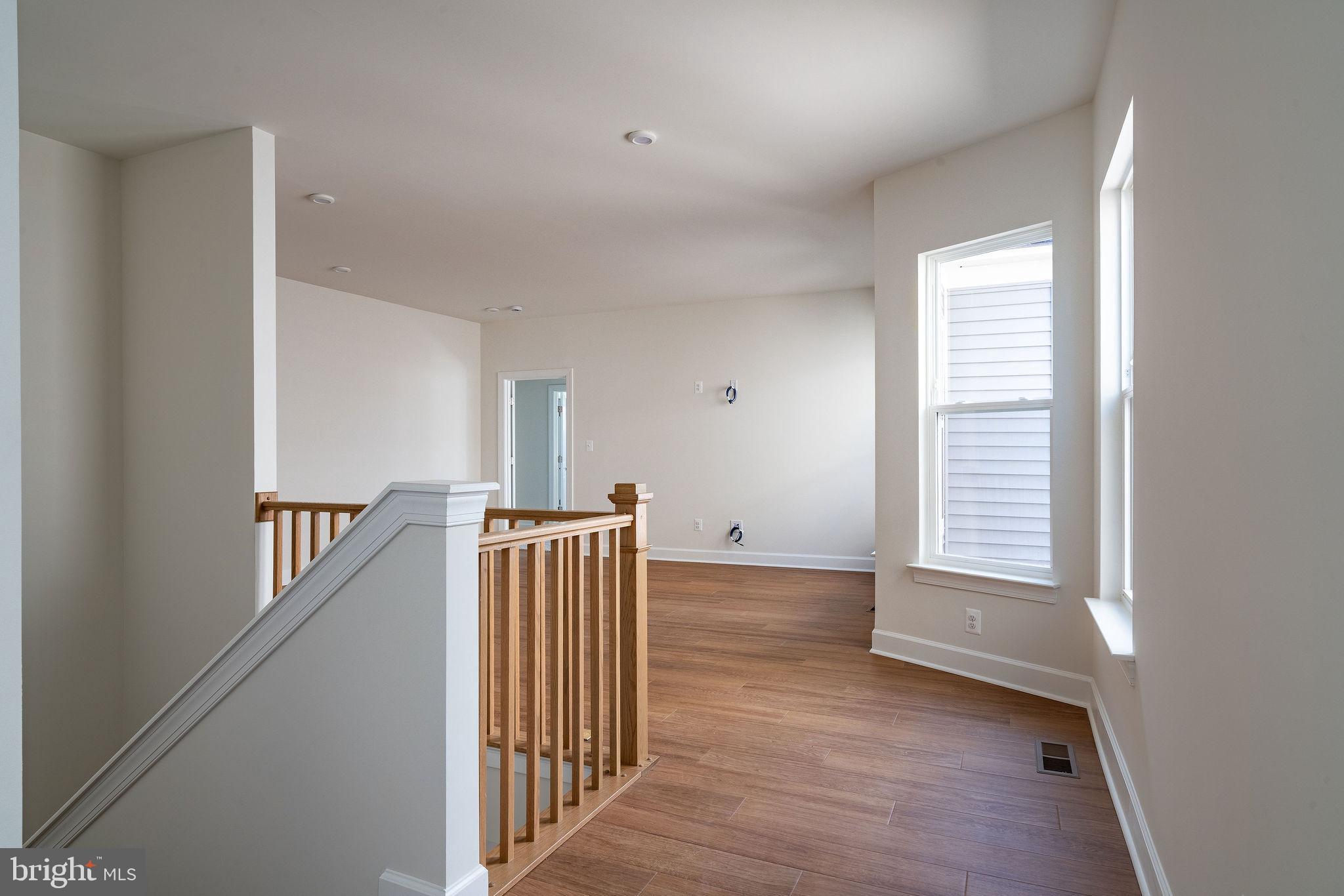 43124 Greeley Sq