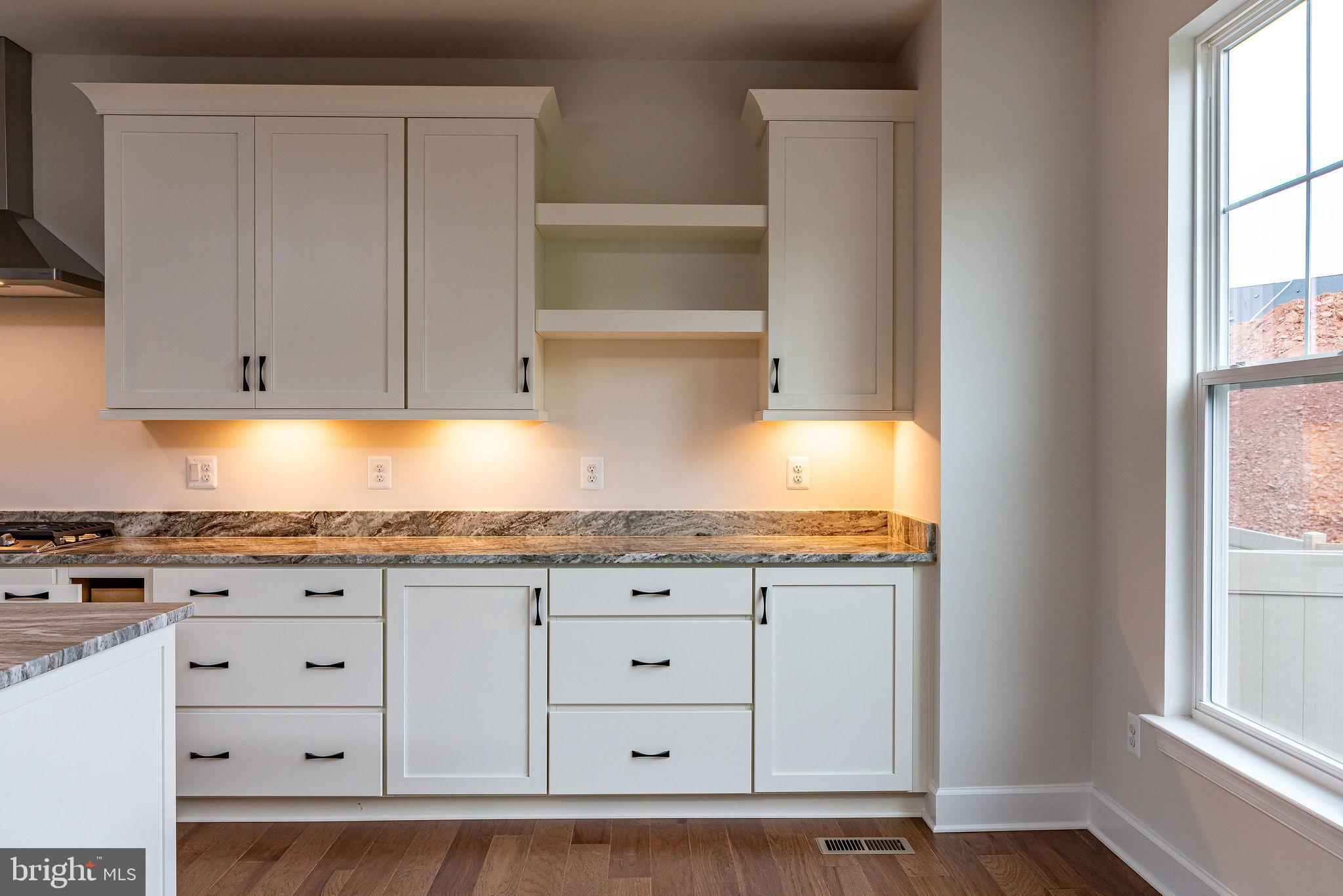 43078 Greeley Sq