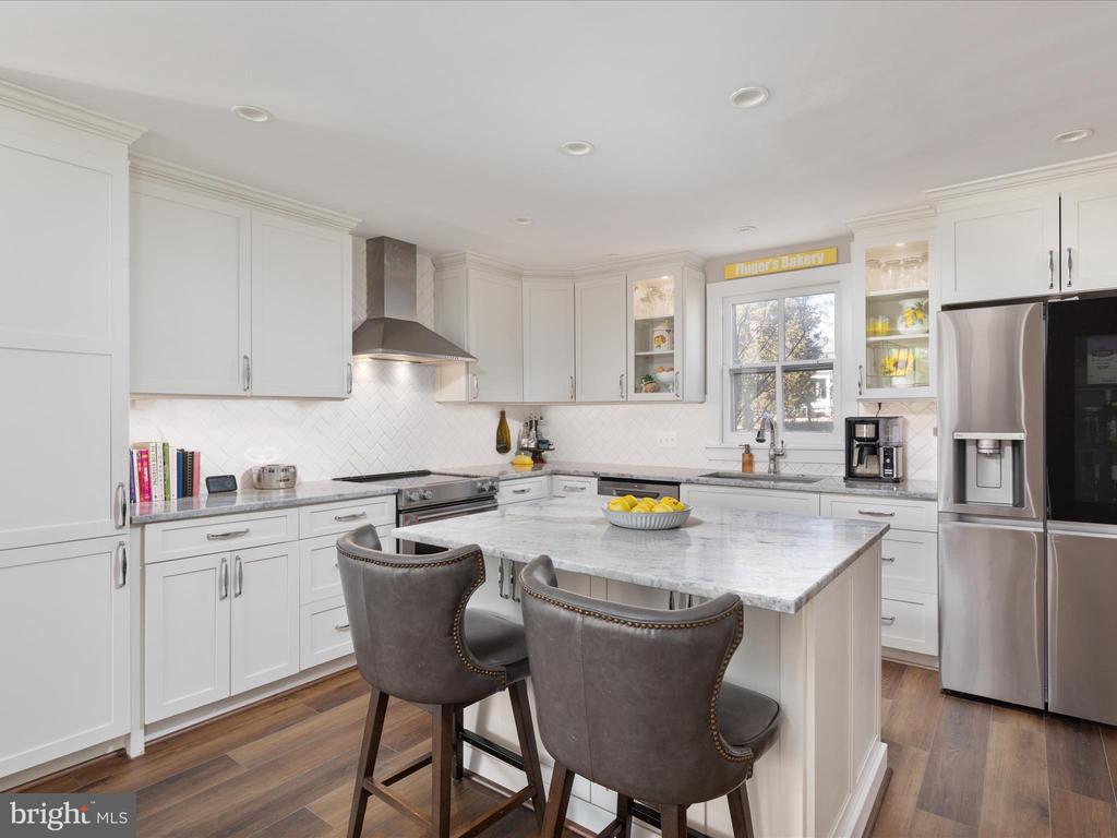 427 S King St