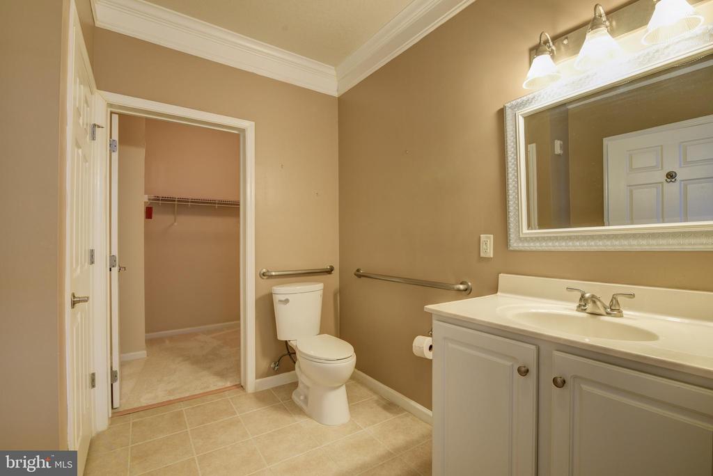 514 Sunset View Ter SE #103