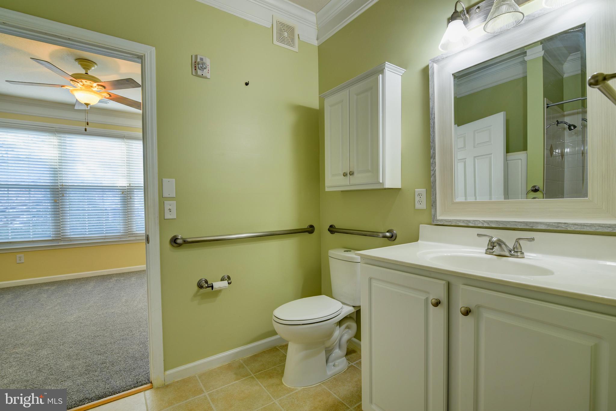 514 Sunset View Ter SE #103