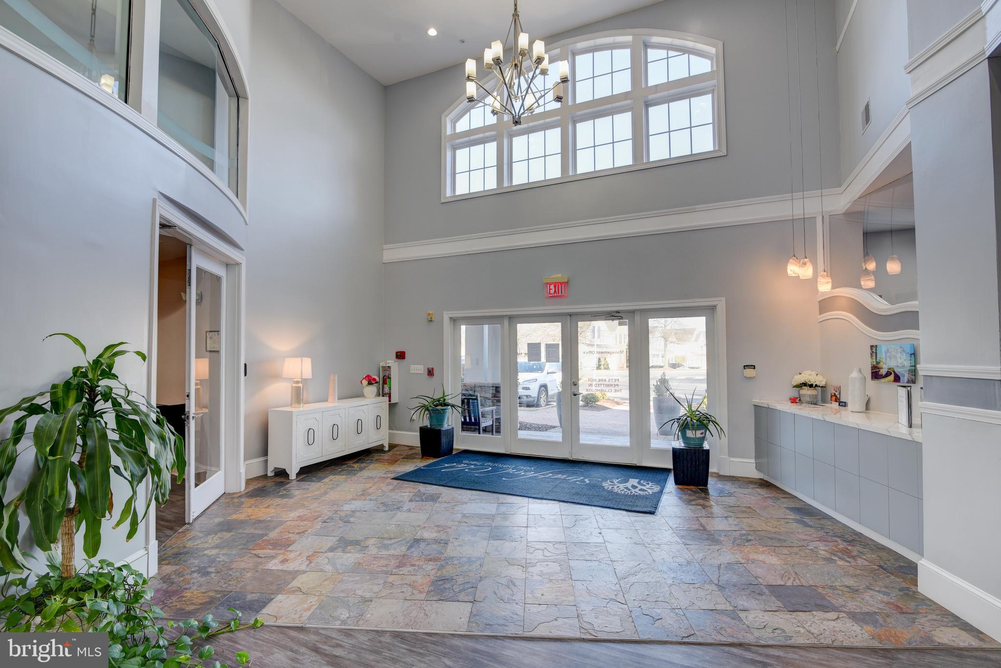 514 Sunset View Ter SE #103