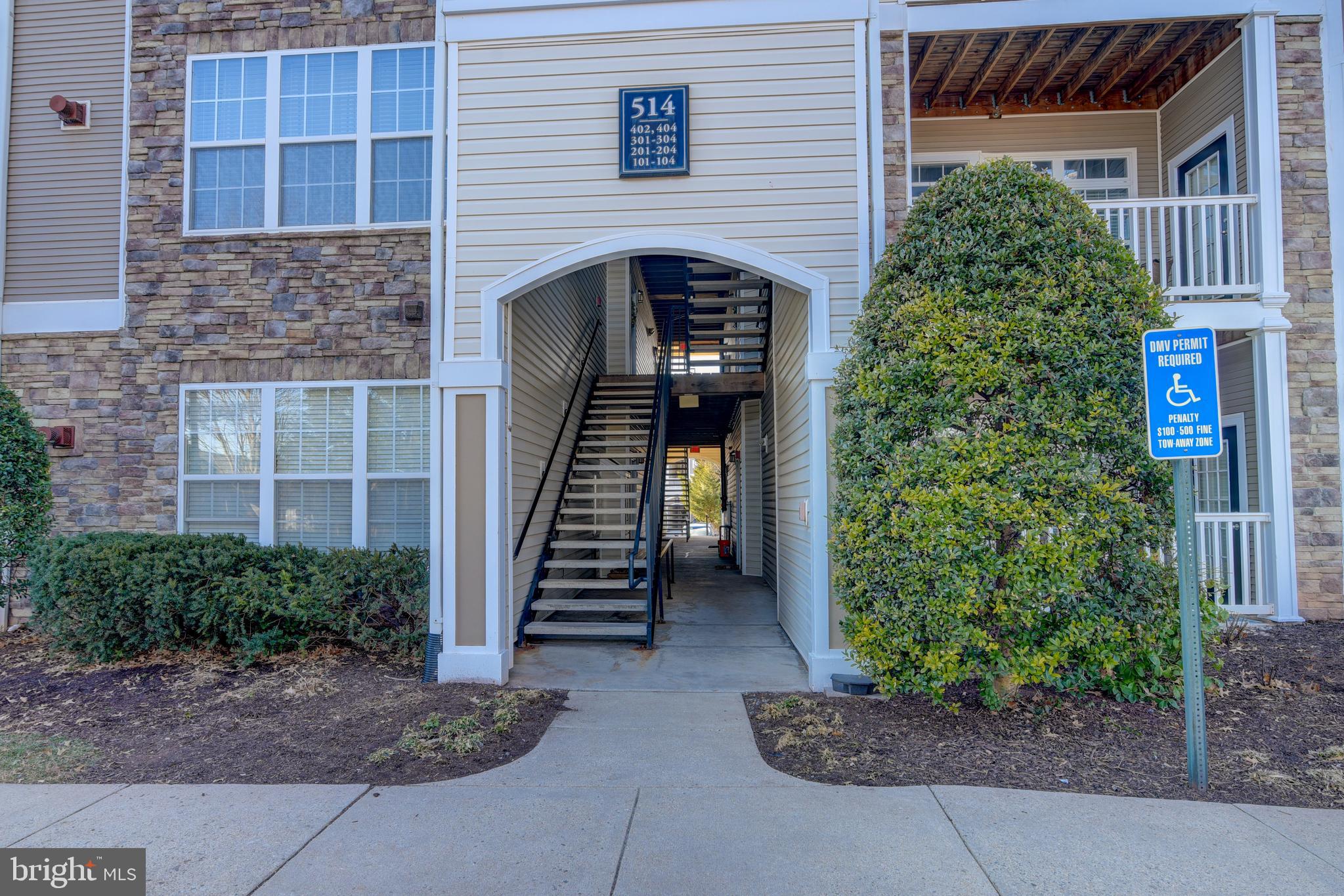 514 Sunset View Ter SE #103