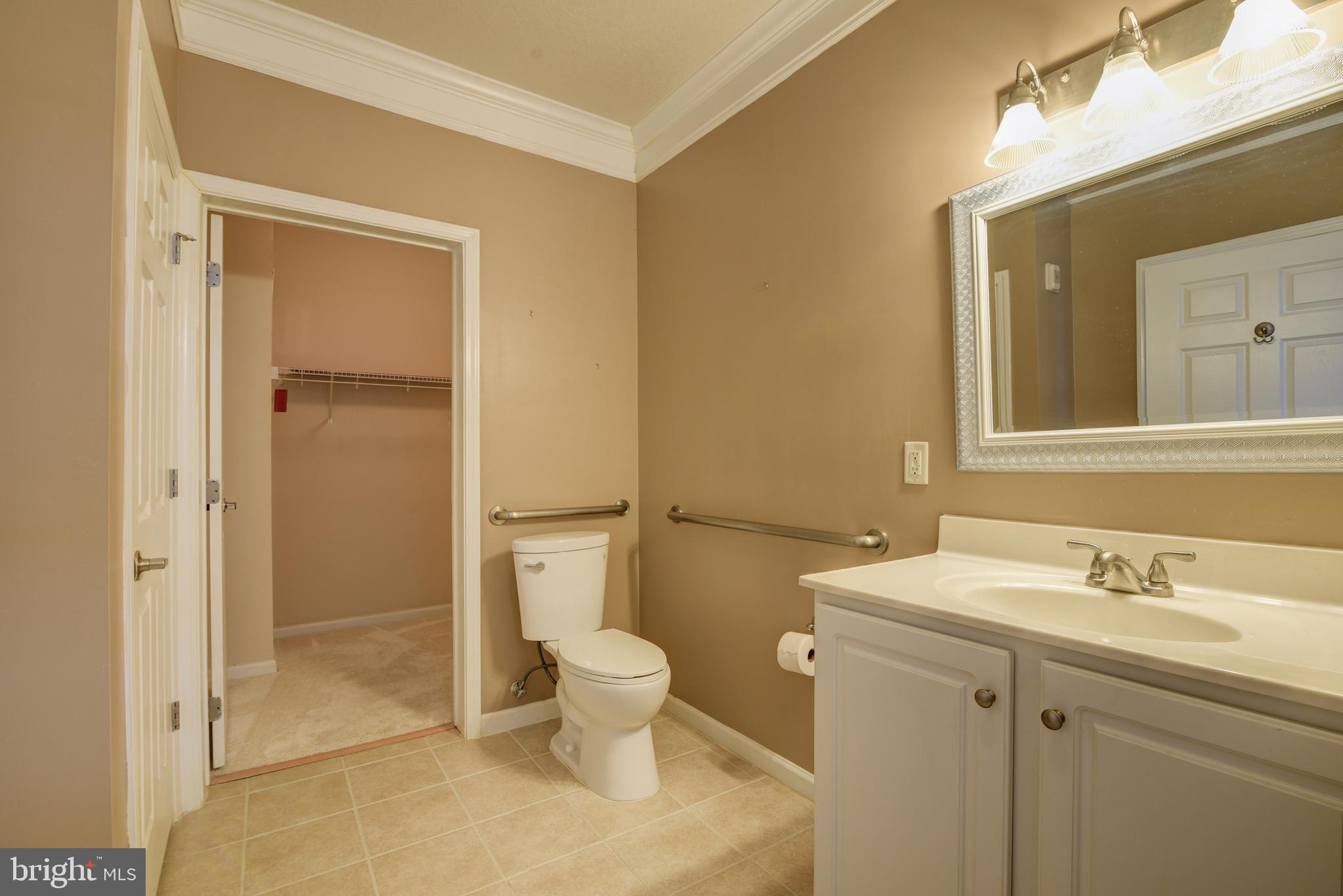 514 Sunset View Ter SE #103