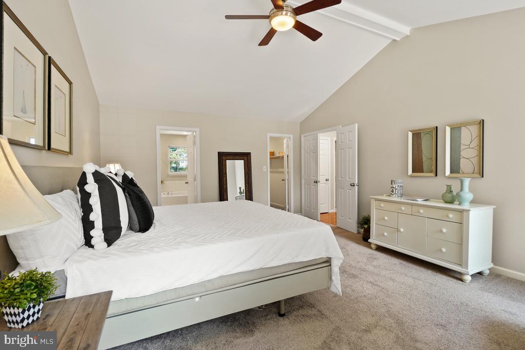 46395 HAMPSHIRE STATION DRIVE