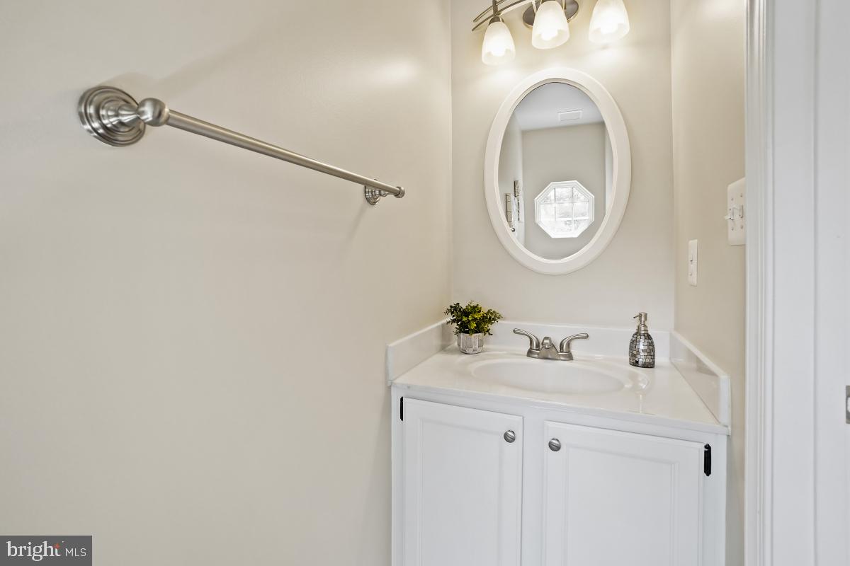 46395 HAMPSHIRE STATION DRIVE