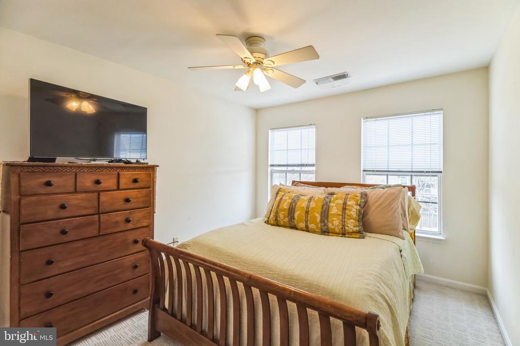 21570 Iredell