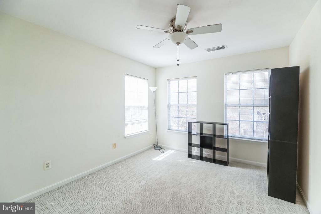 21570 Iredell