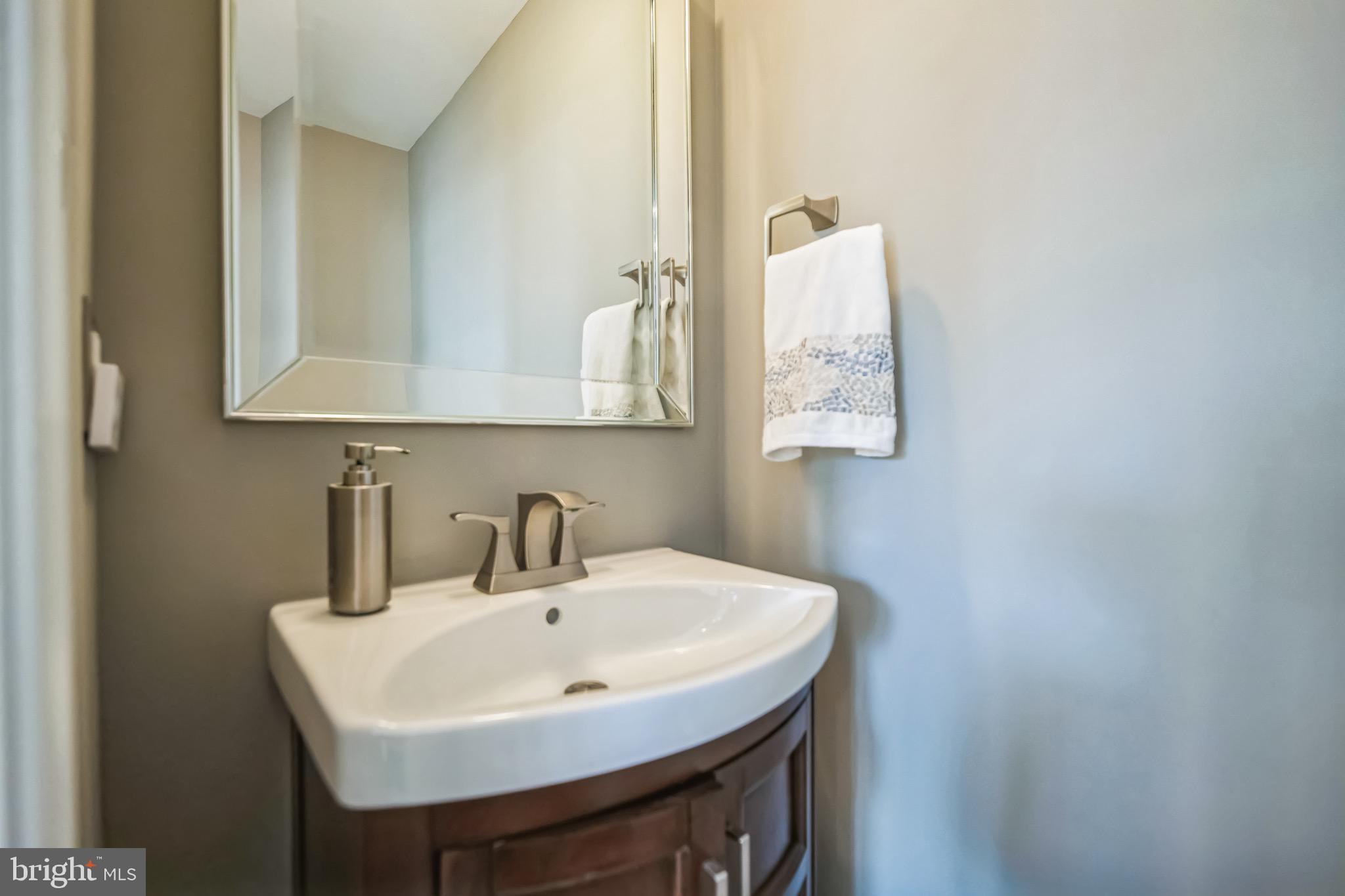 21570 Iredell