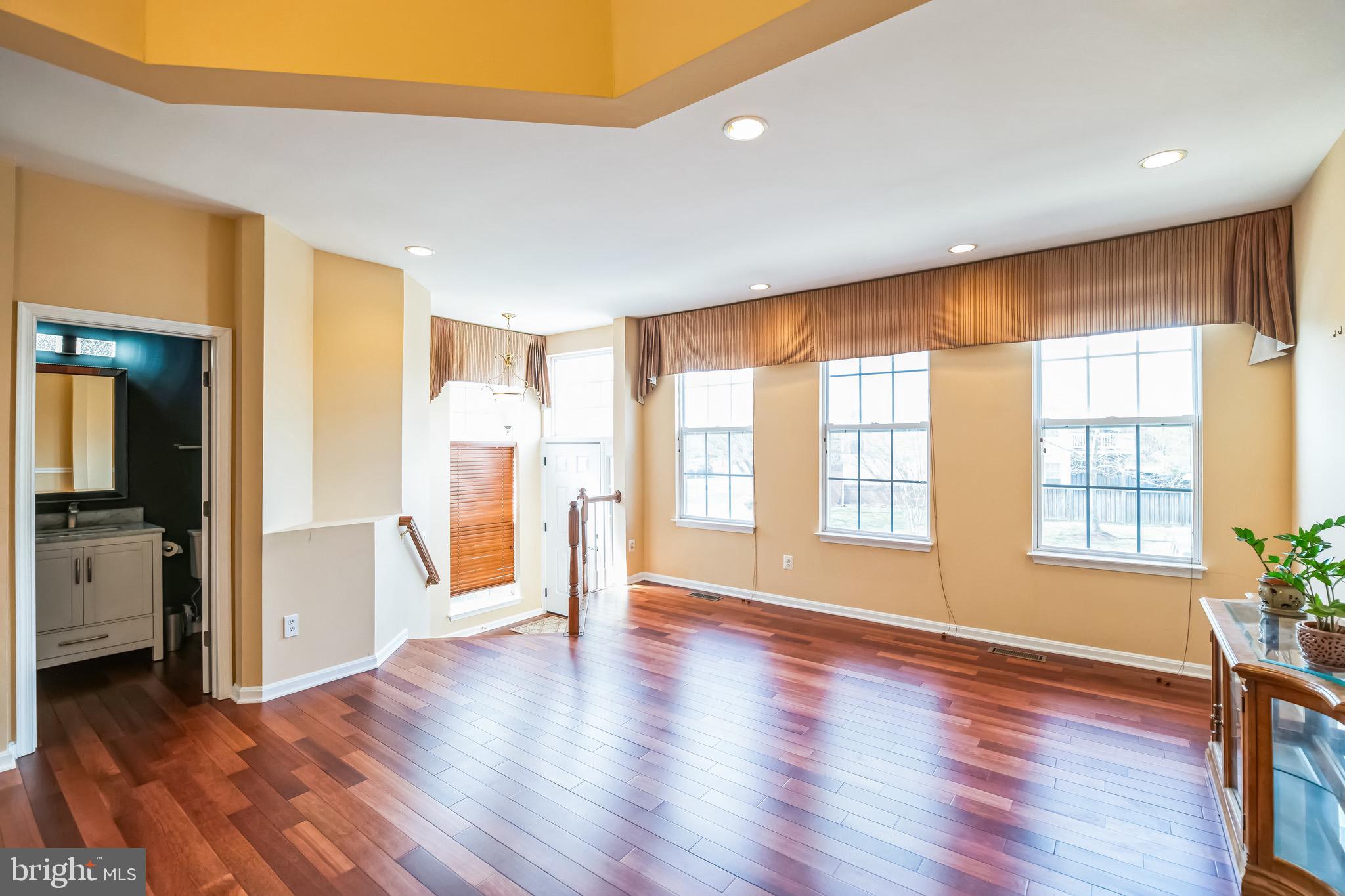 21570 Iredell