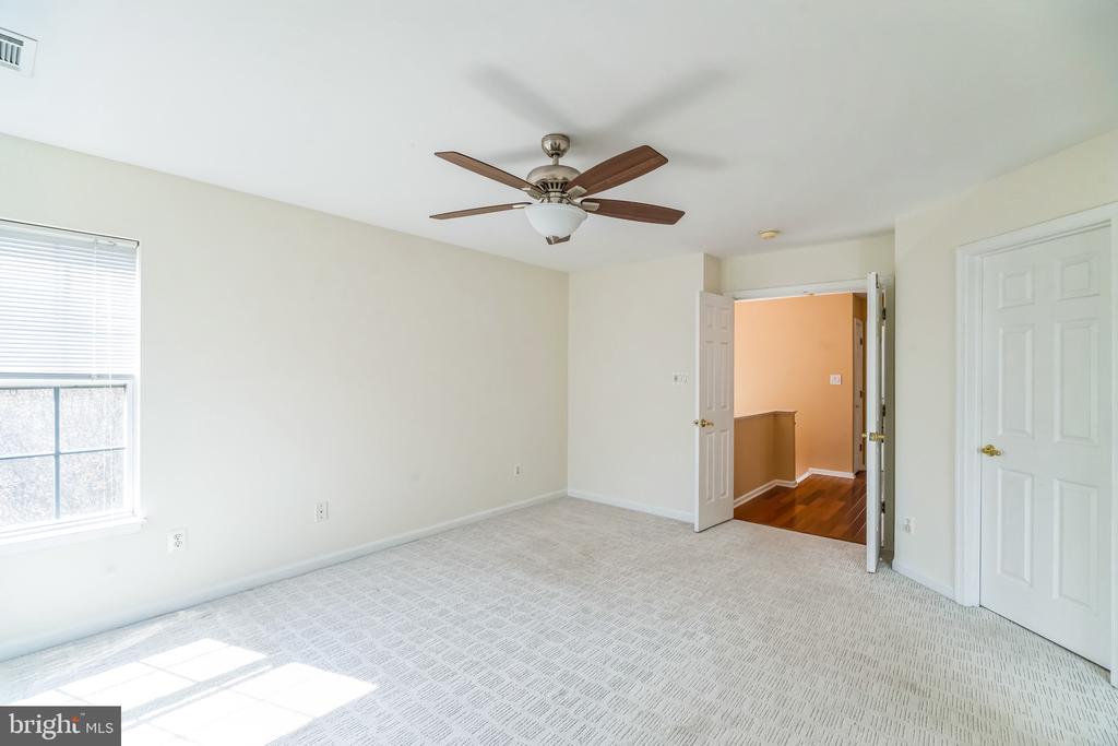 21570 Iredell