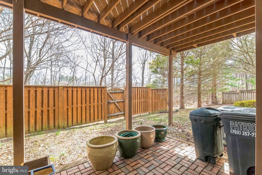 21570 Iredell