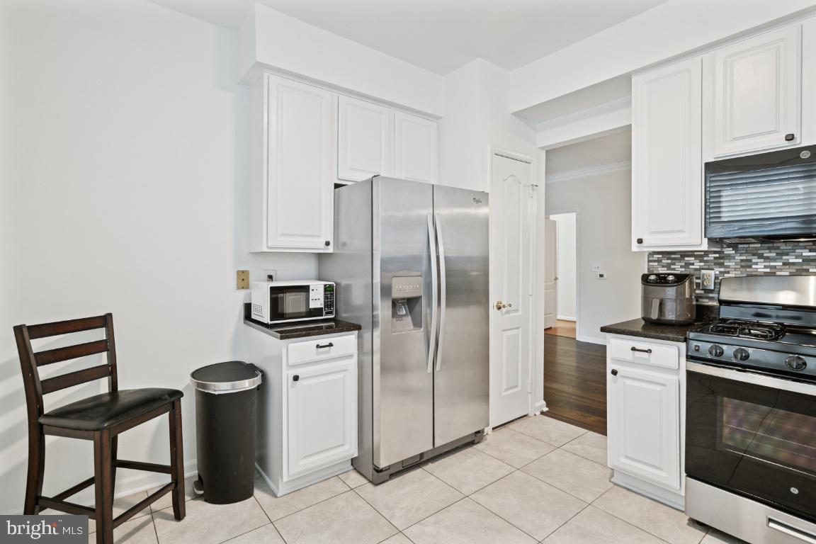 20903 Cedarpost Sq #101