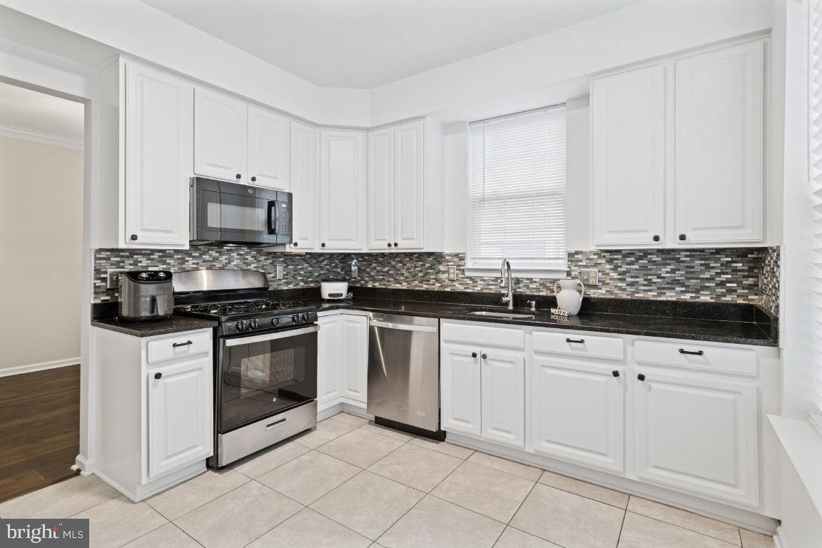 20903 Cedarpost Sq #101