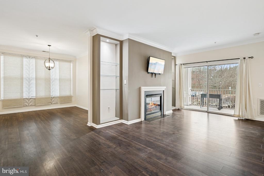 20903 CEDARPOST SQUARE 101